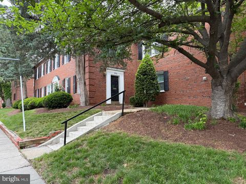3916 SOUTHERN AVENUE SE WASHINGTON DC 20020