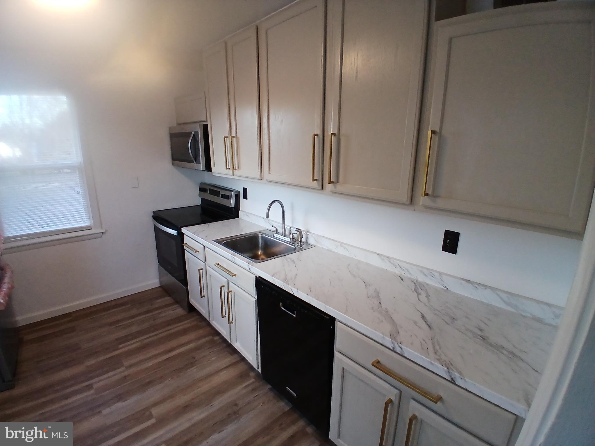 SWAN MEADOWS - Residential