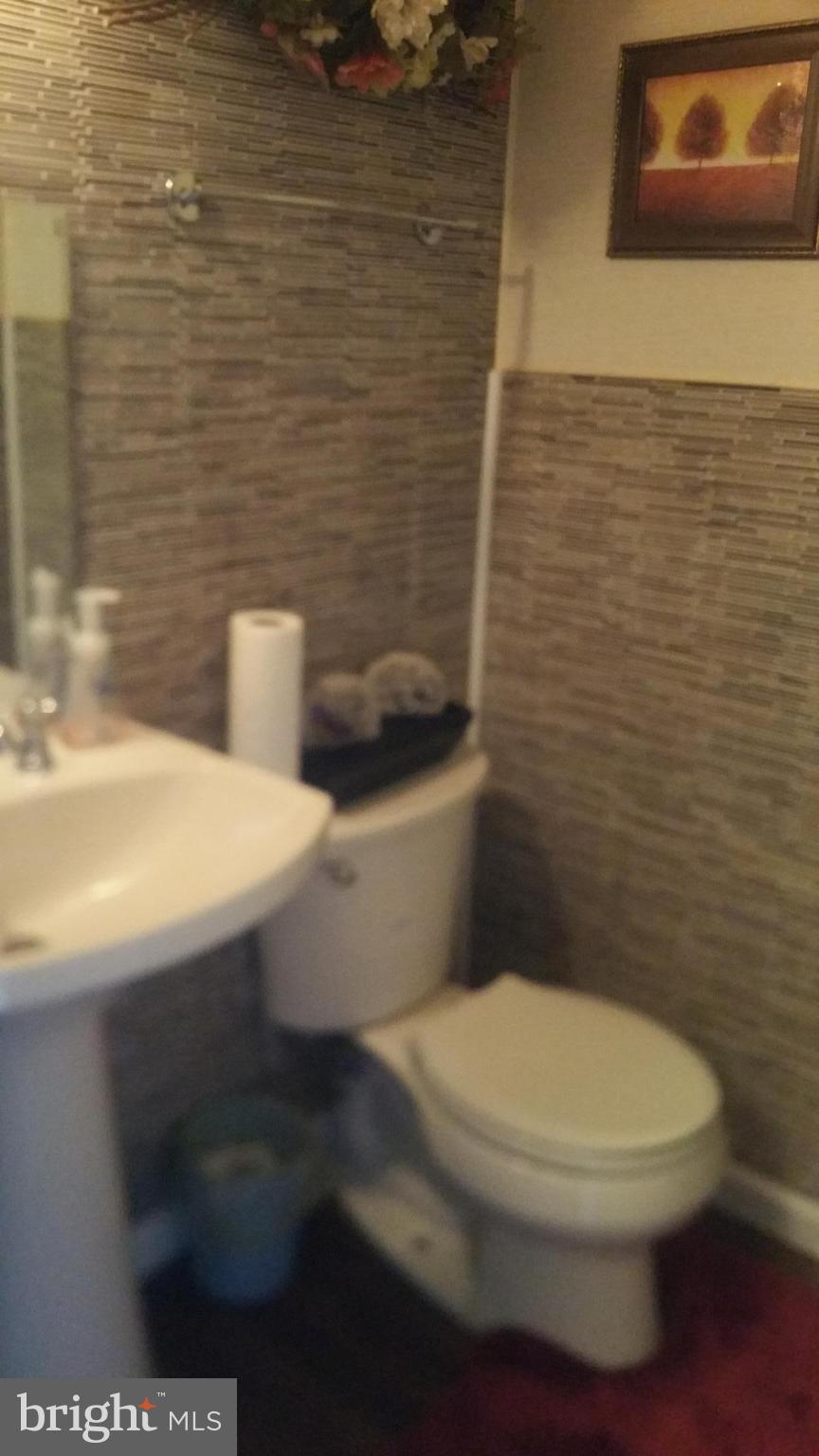 DALE CITY - Residential Lease