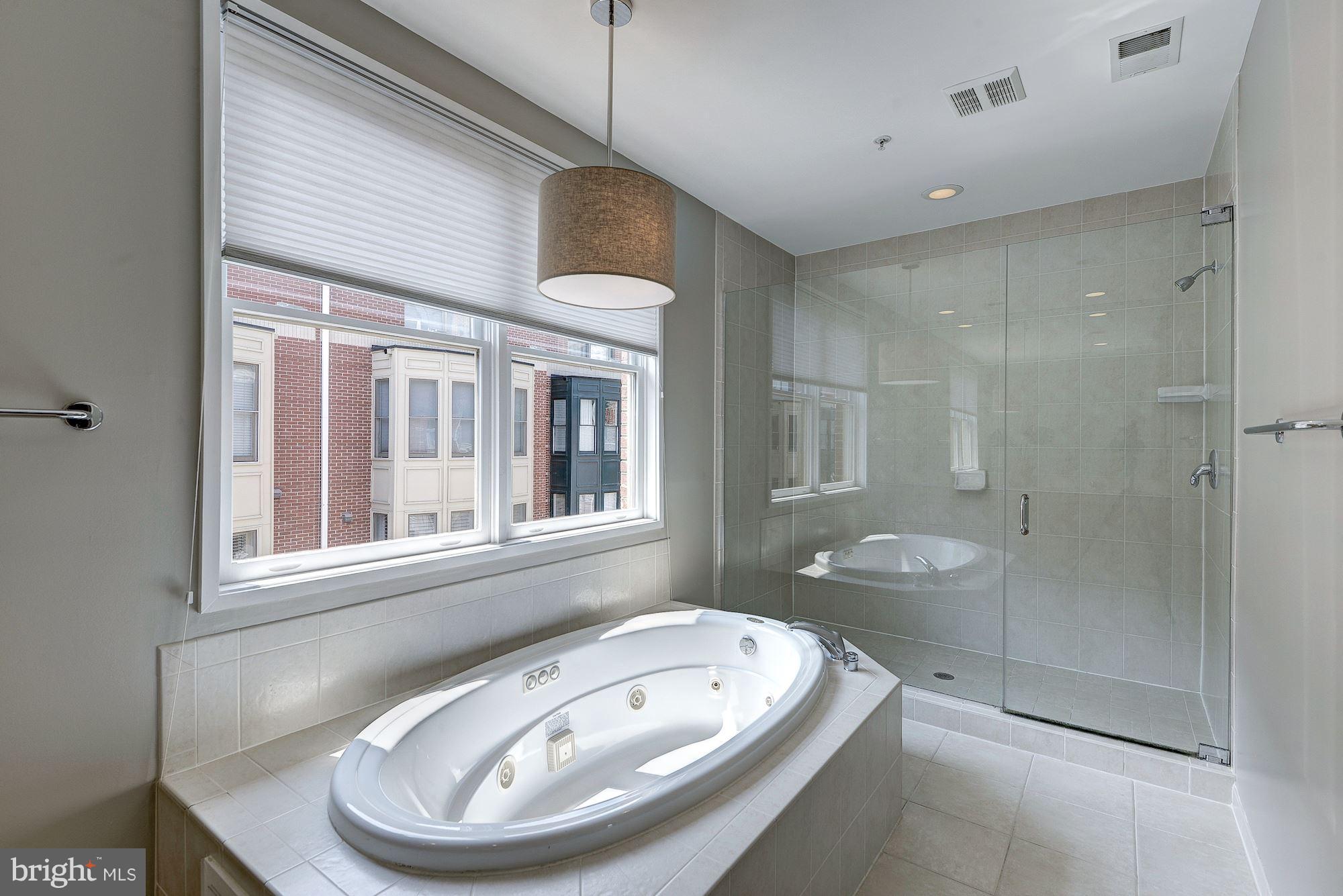 BROMPTONS - Residential