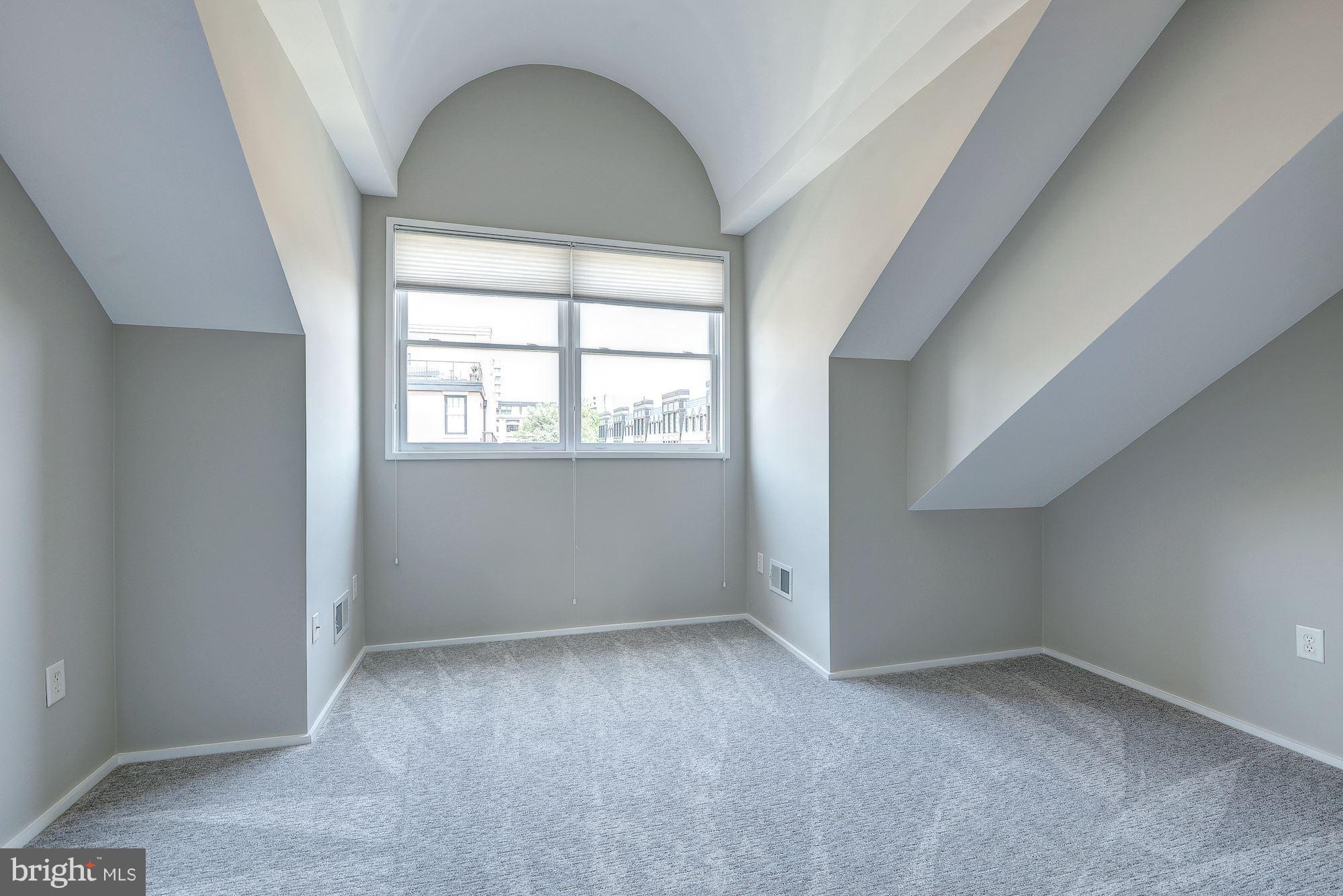 BROMPTONS - Residential