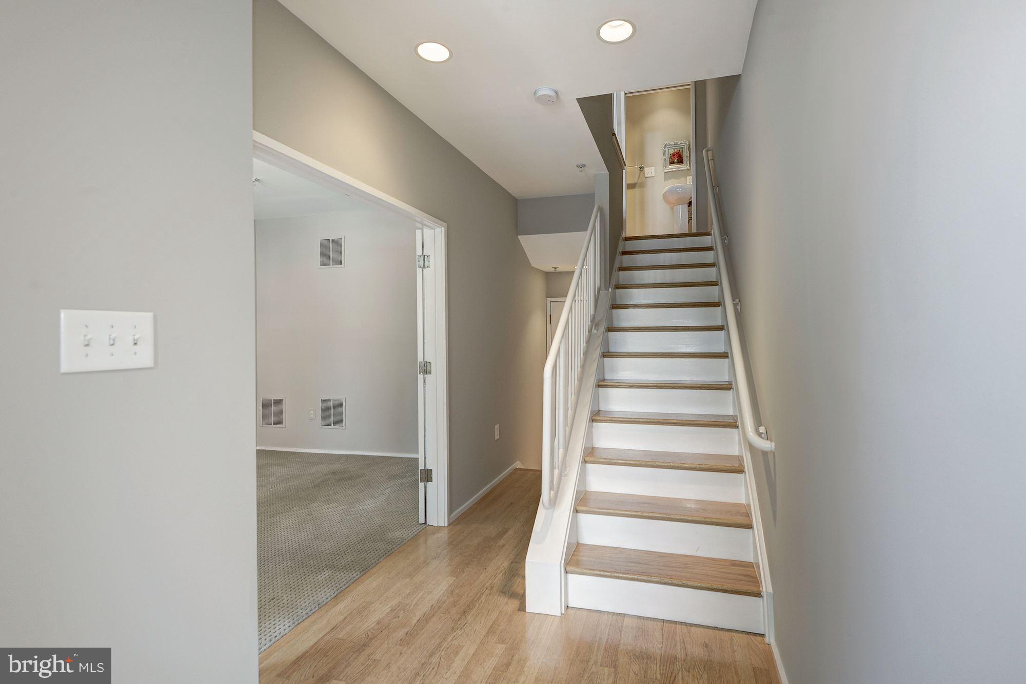 BROMPTONS - Residential