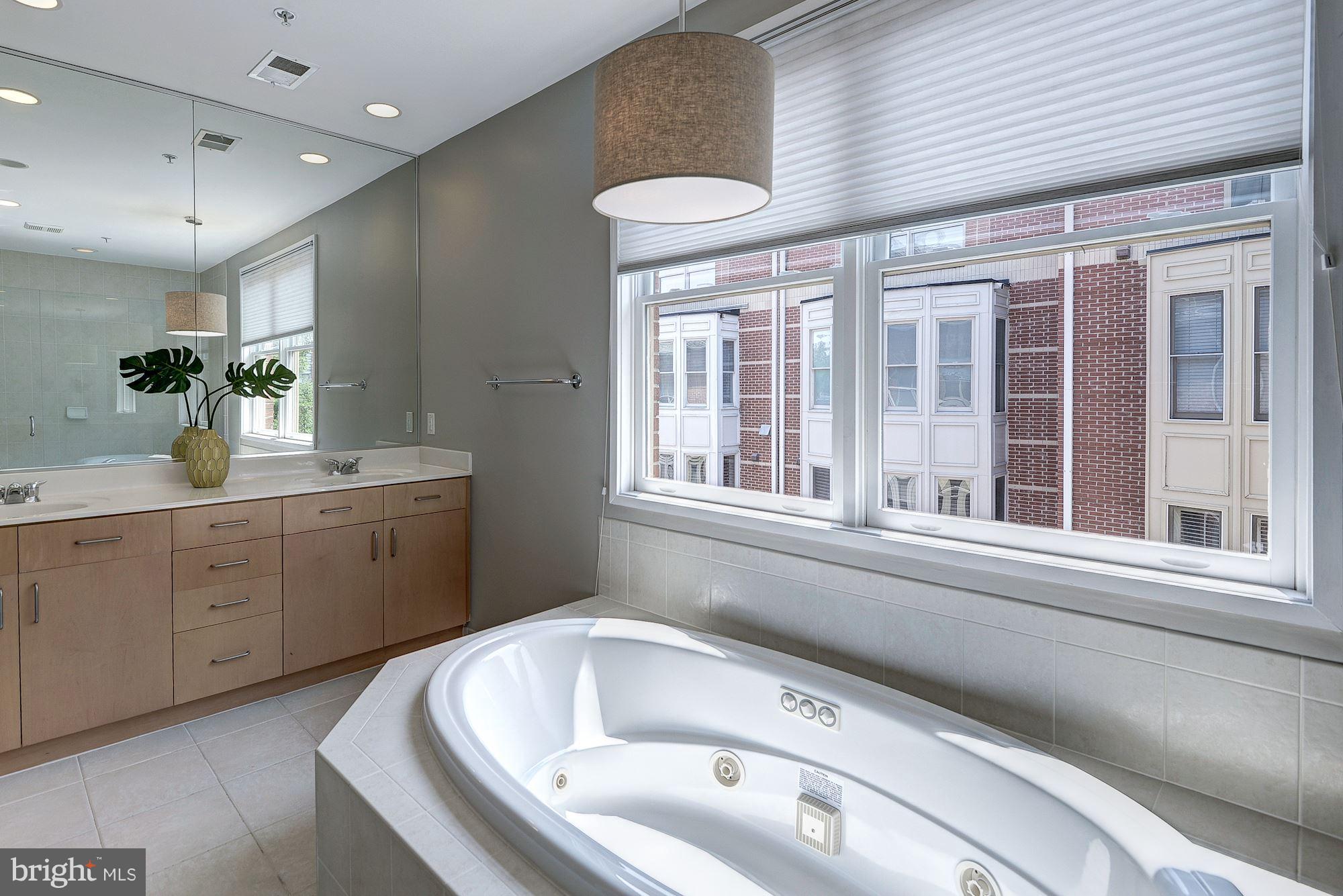 BROMPTONS - Residential