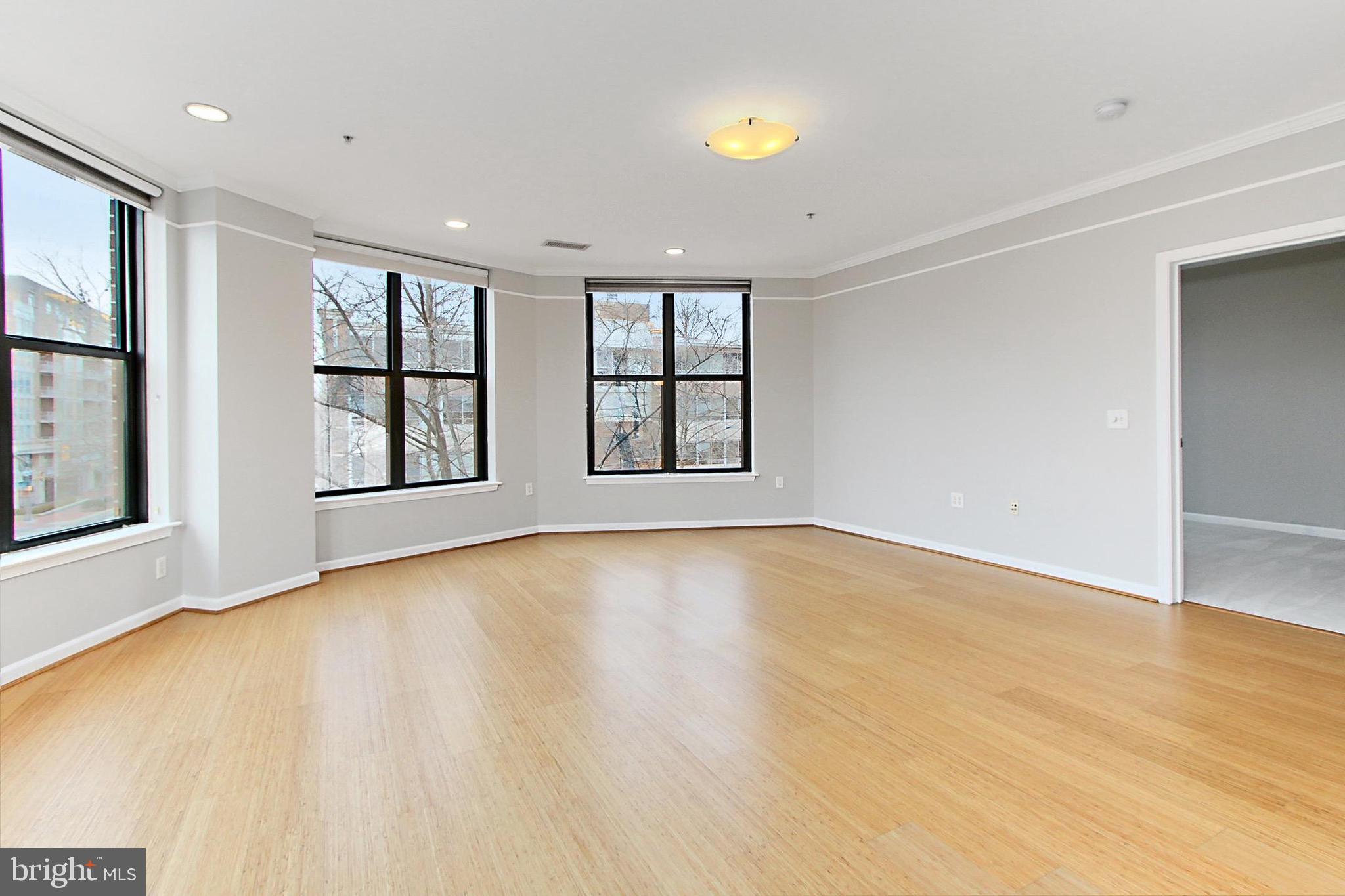 SPECTRUM CONDO - Residential