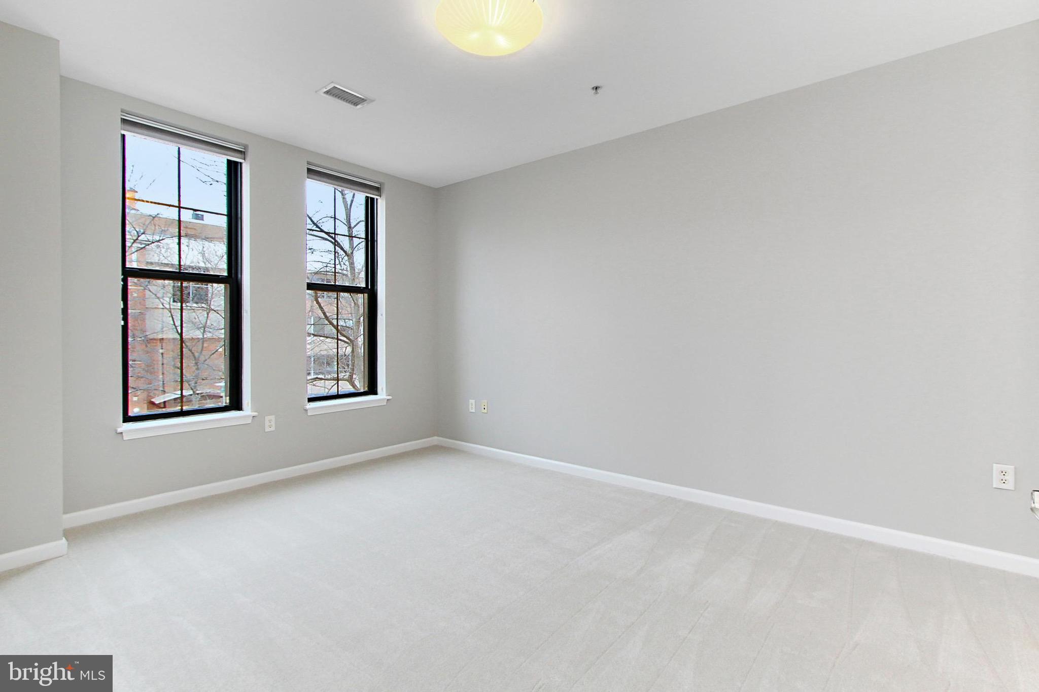 SPECTRUM CONDO - Residential