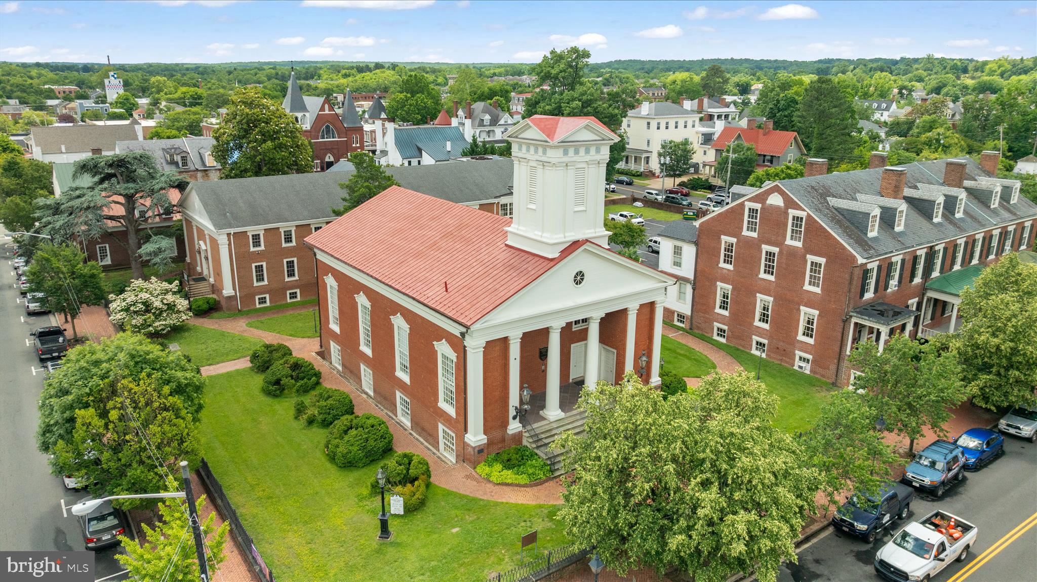 SUMMERFIELD - Residential