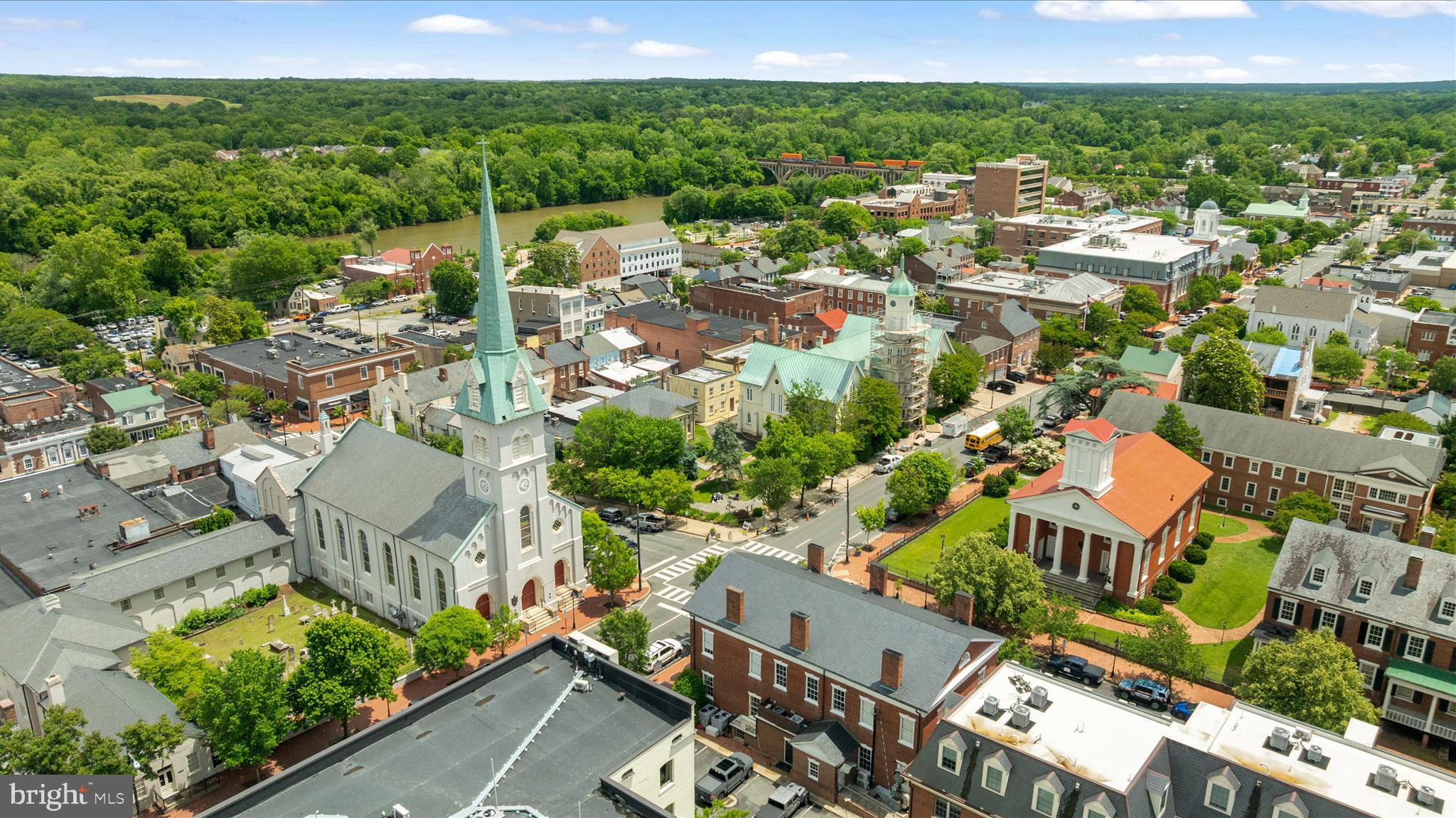 SUMMERFIELD - Residential