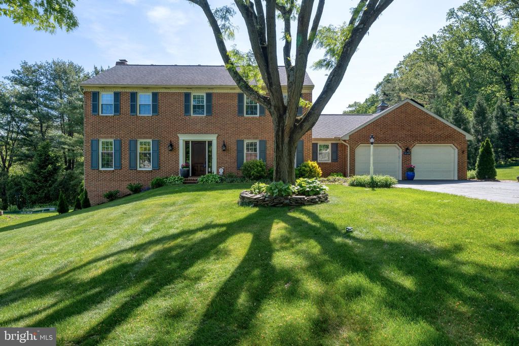 Photo of 2705 Spring Valley Road, LANCASTER, PA 17601 (MLS # PALA2066084)