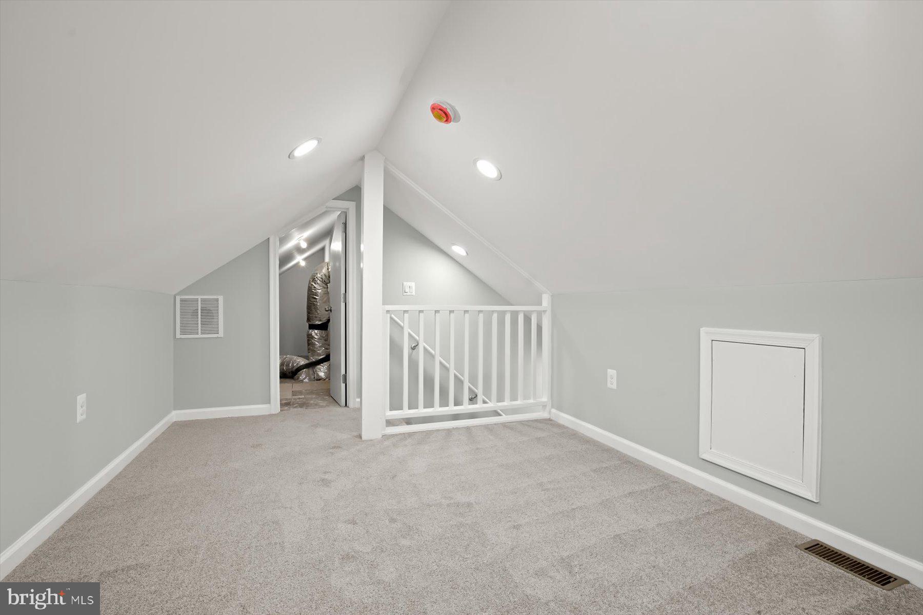 MEMORIAL HEIGHTS - Residential Lease