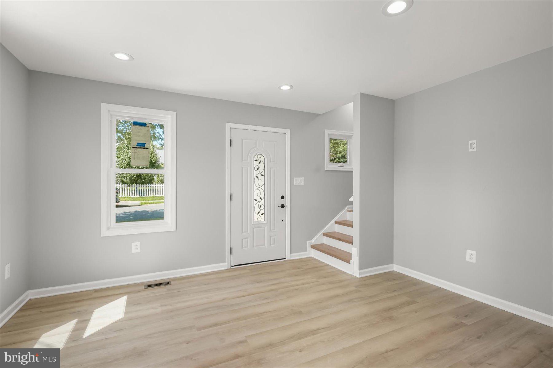 MEMORIAL HEIGHTS - Residential Lease