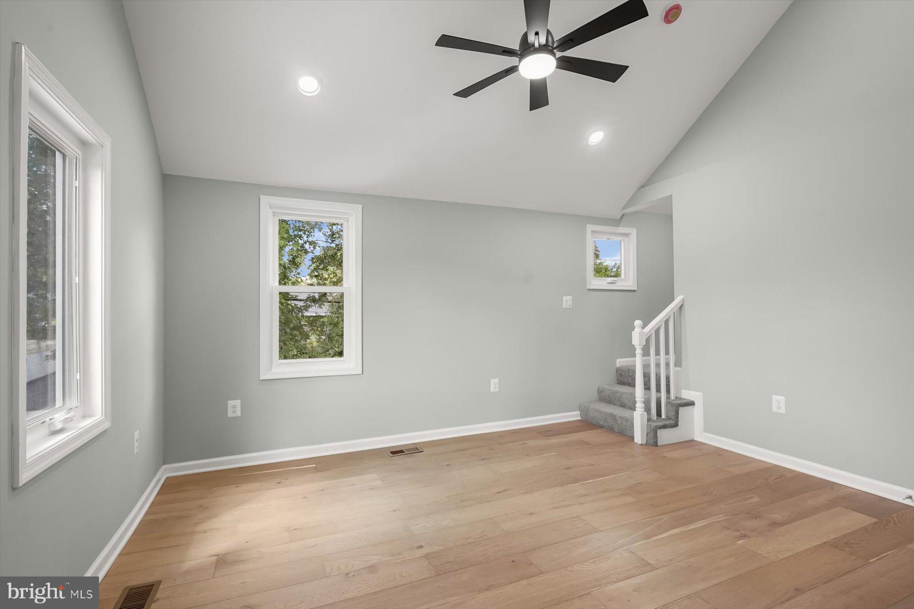 MEMORIAL HEIGHTS - Residential Lease