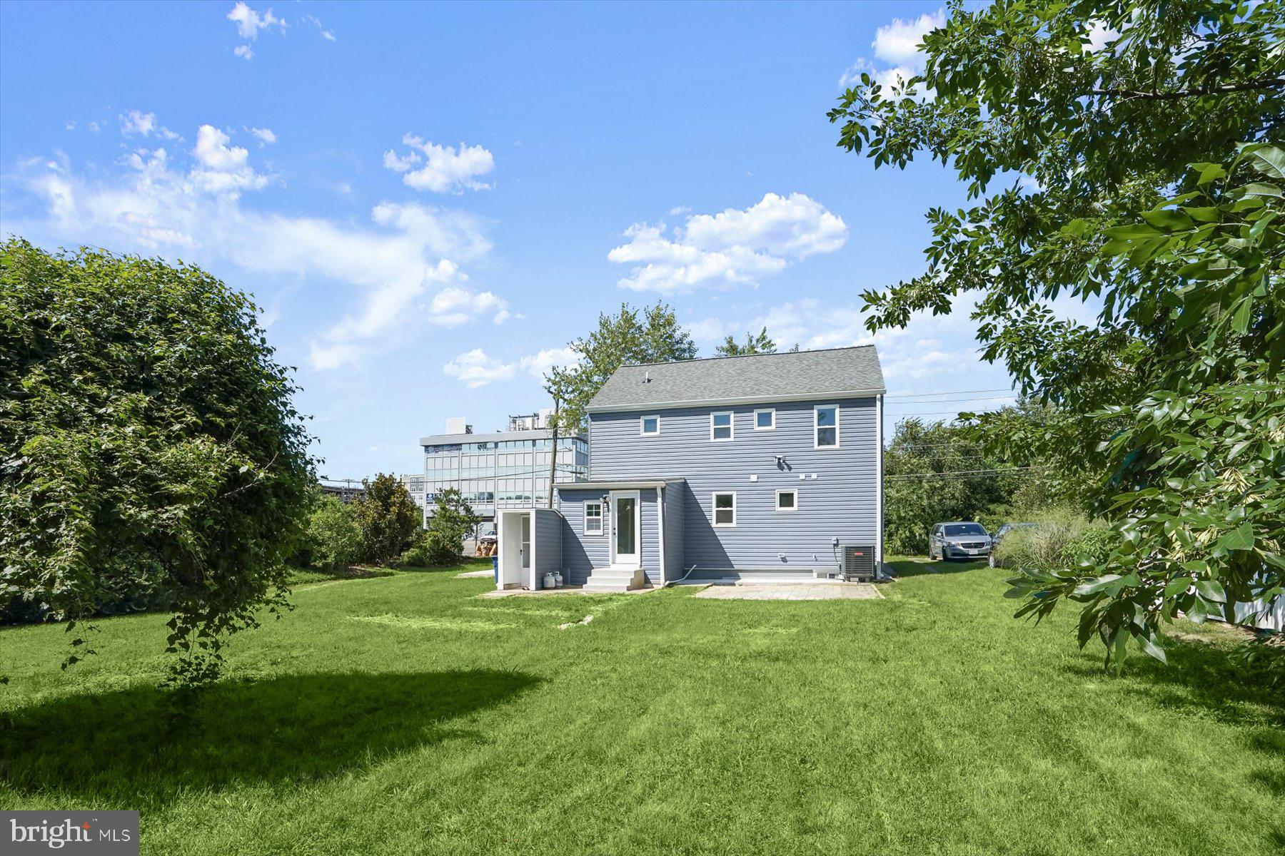 MEMORIAL HEIGHTS - Residential Lease