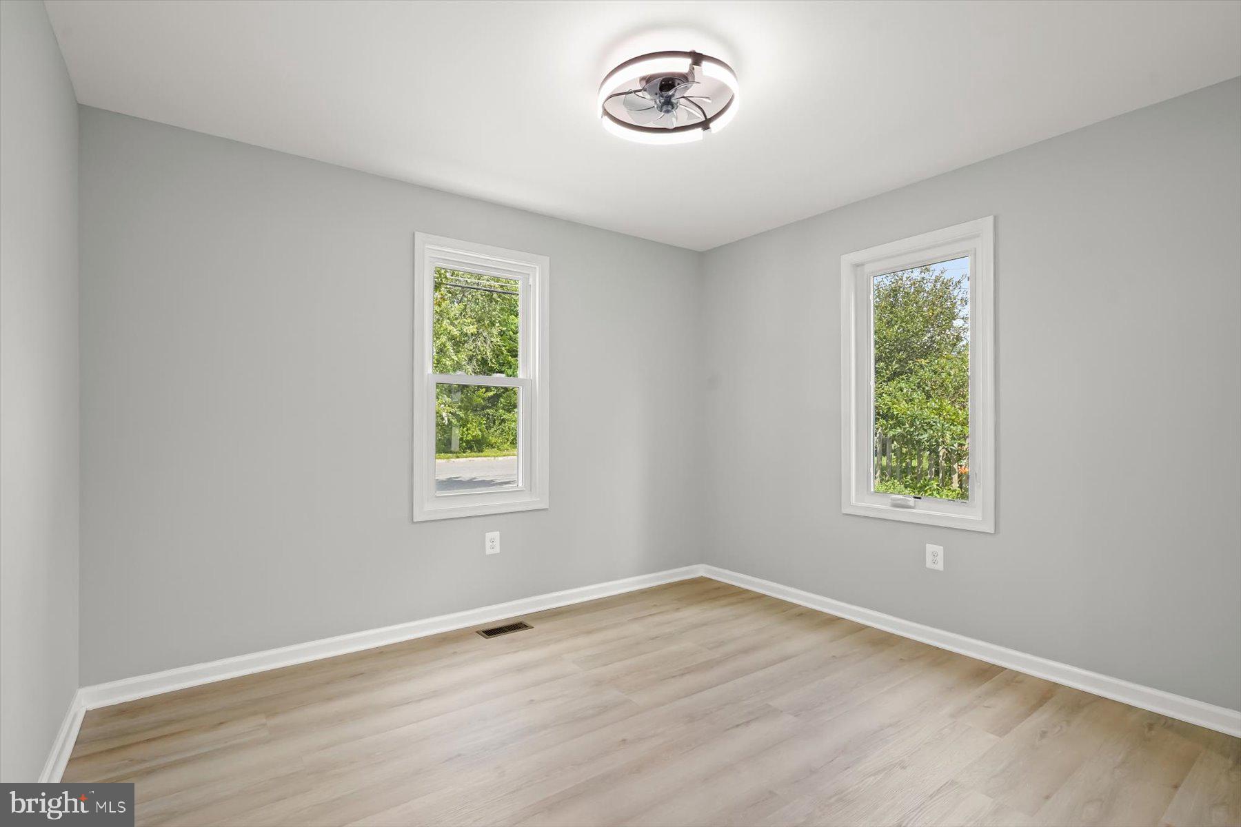 MEMORIAL HEIGHTS - Residential Lease