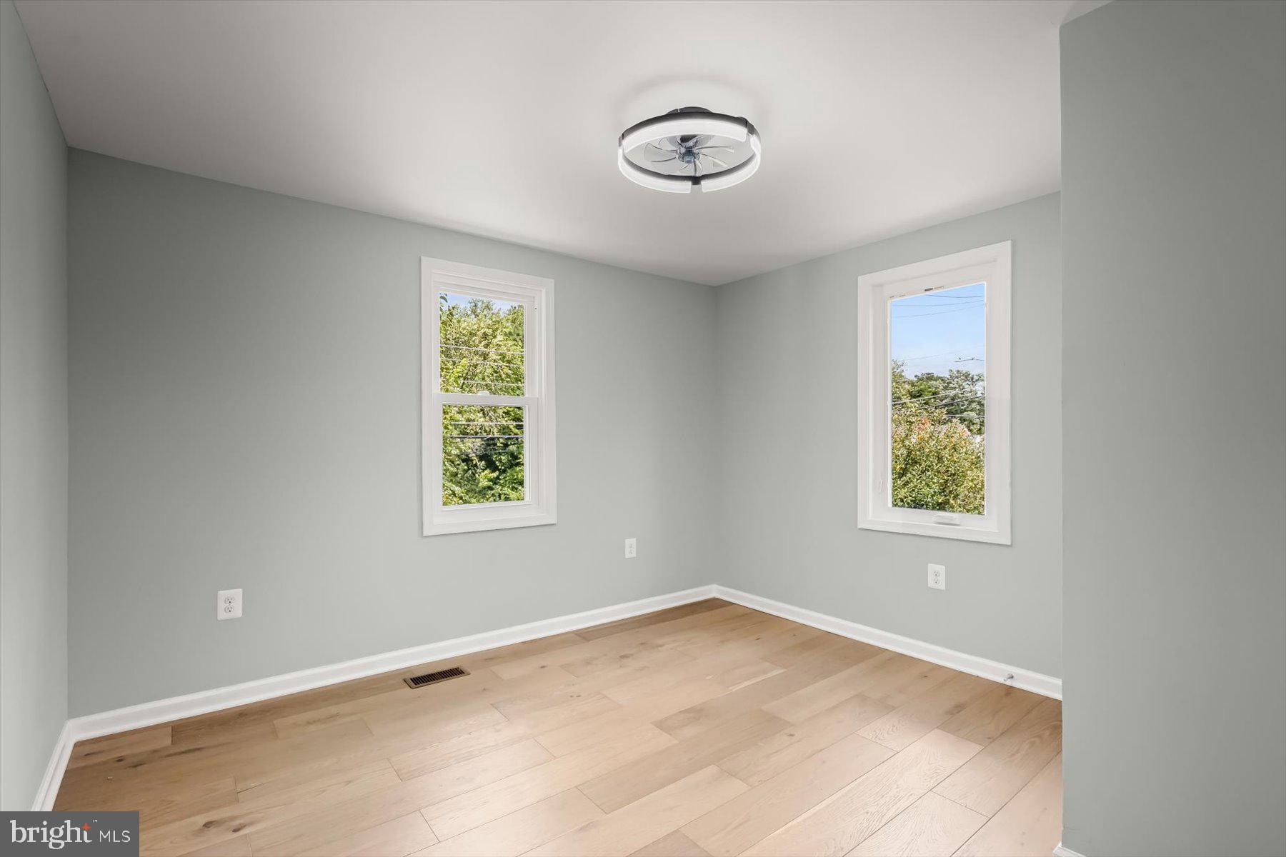 MEMORIAL HEIGHTS - Residential Lease