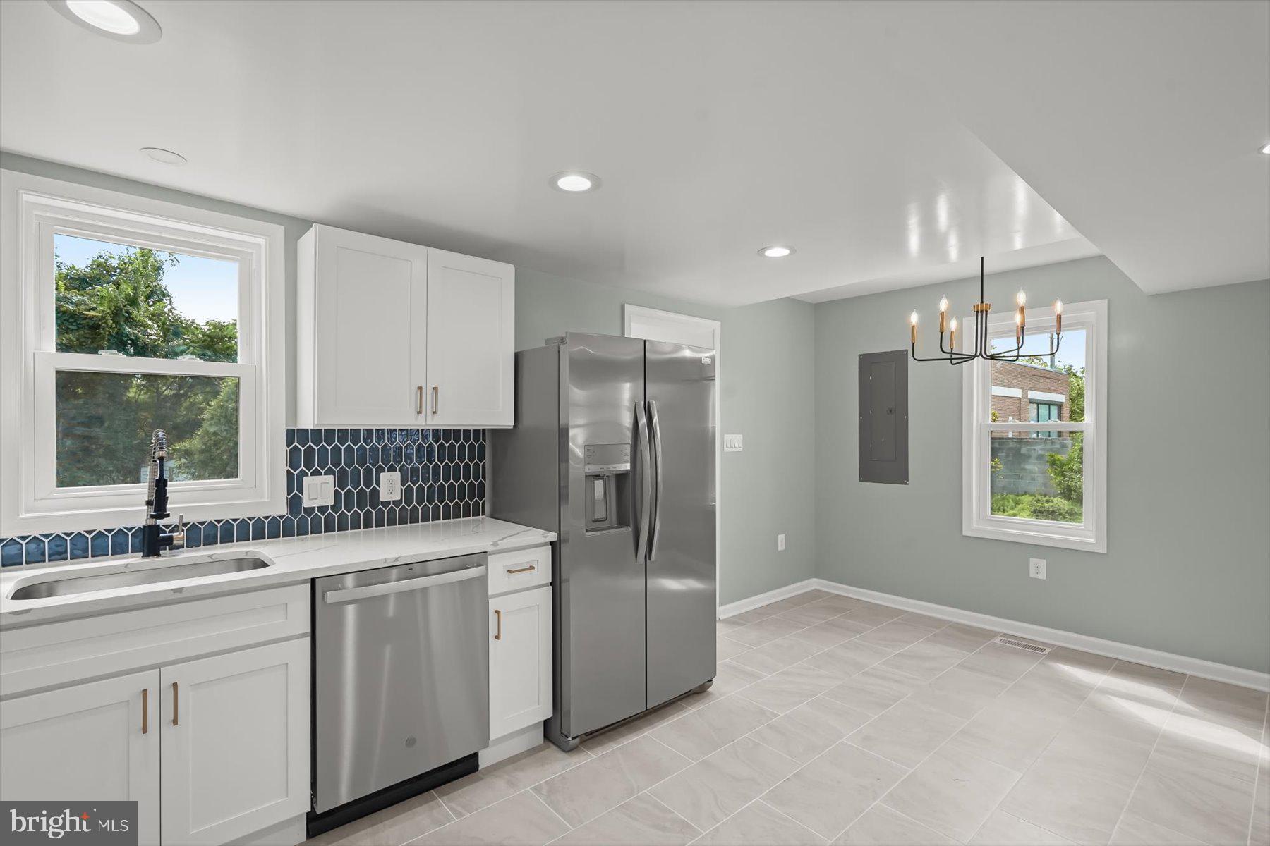 MEMORIAL HEIGHTS - Residential Lease