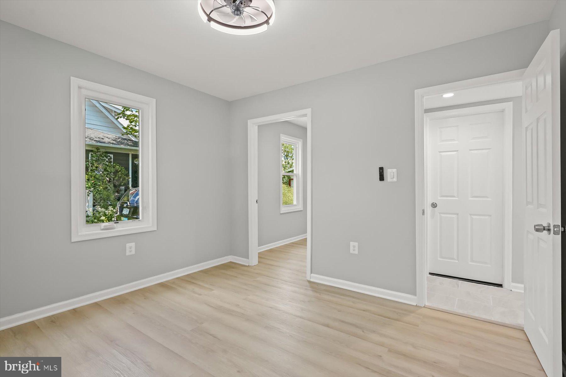 MEMORIAL HEIGHTS - Residential Lease