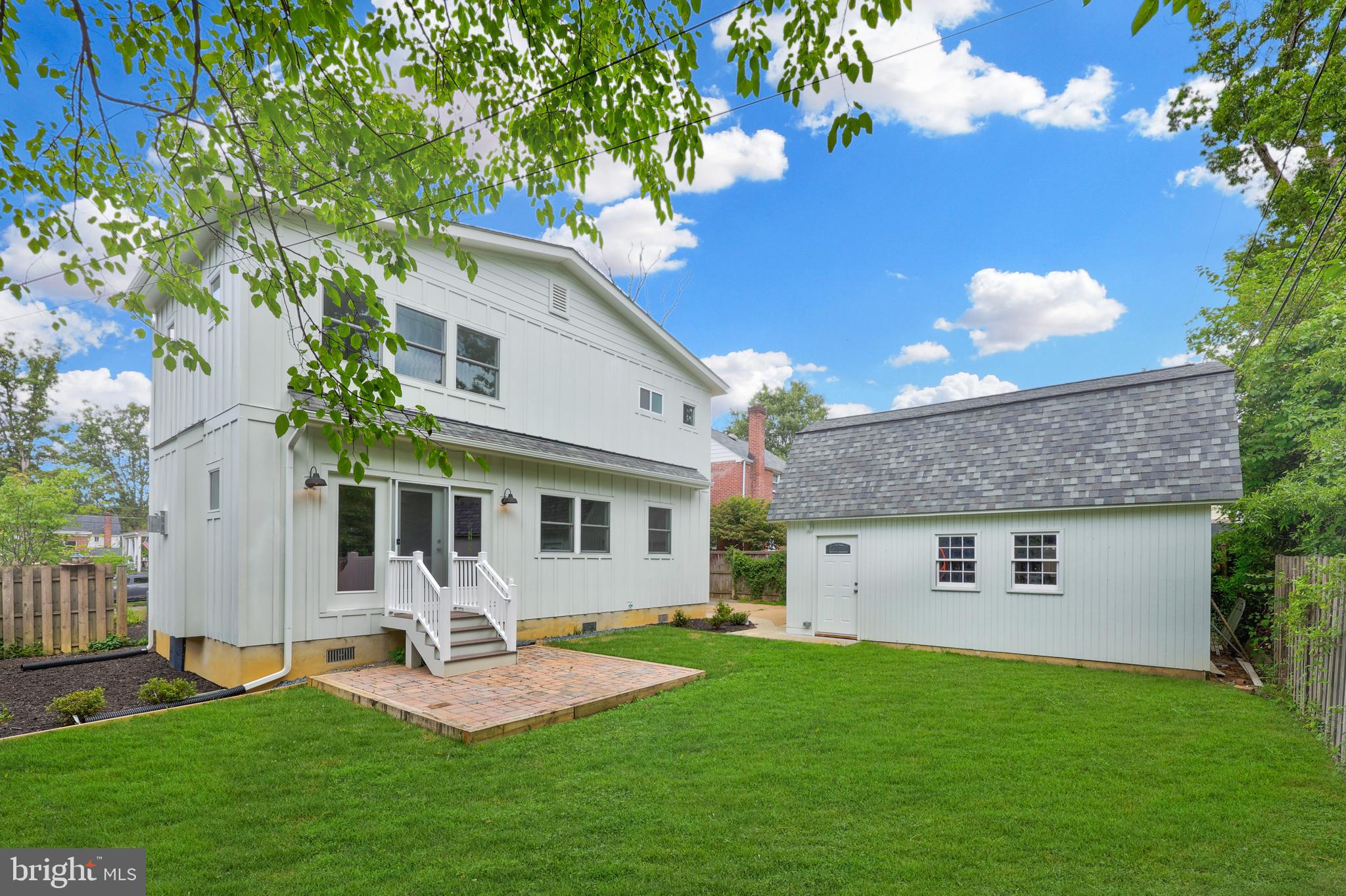 ARLINGTON FOREST - Residential