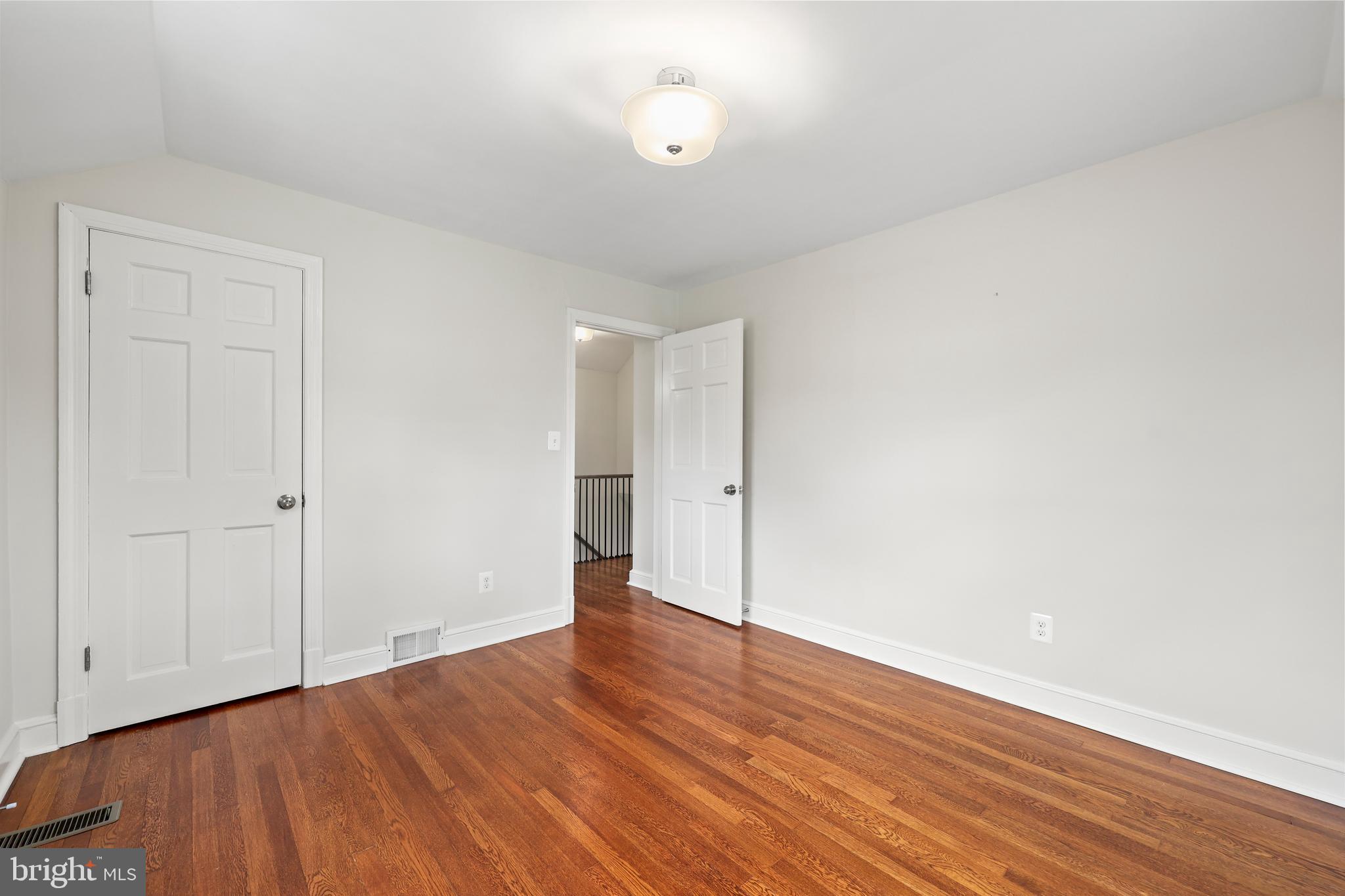 ARLINGTON FOREST - Residential