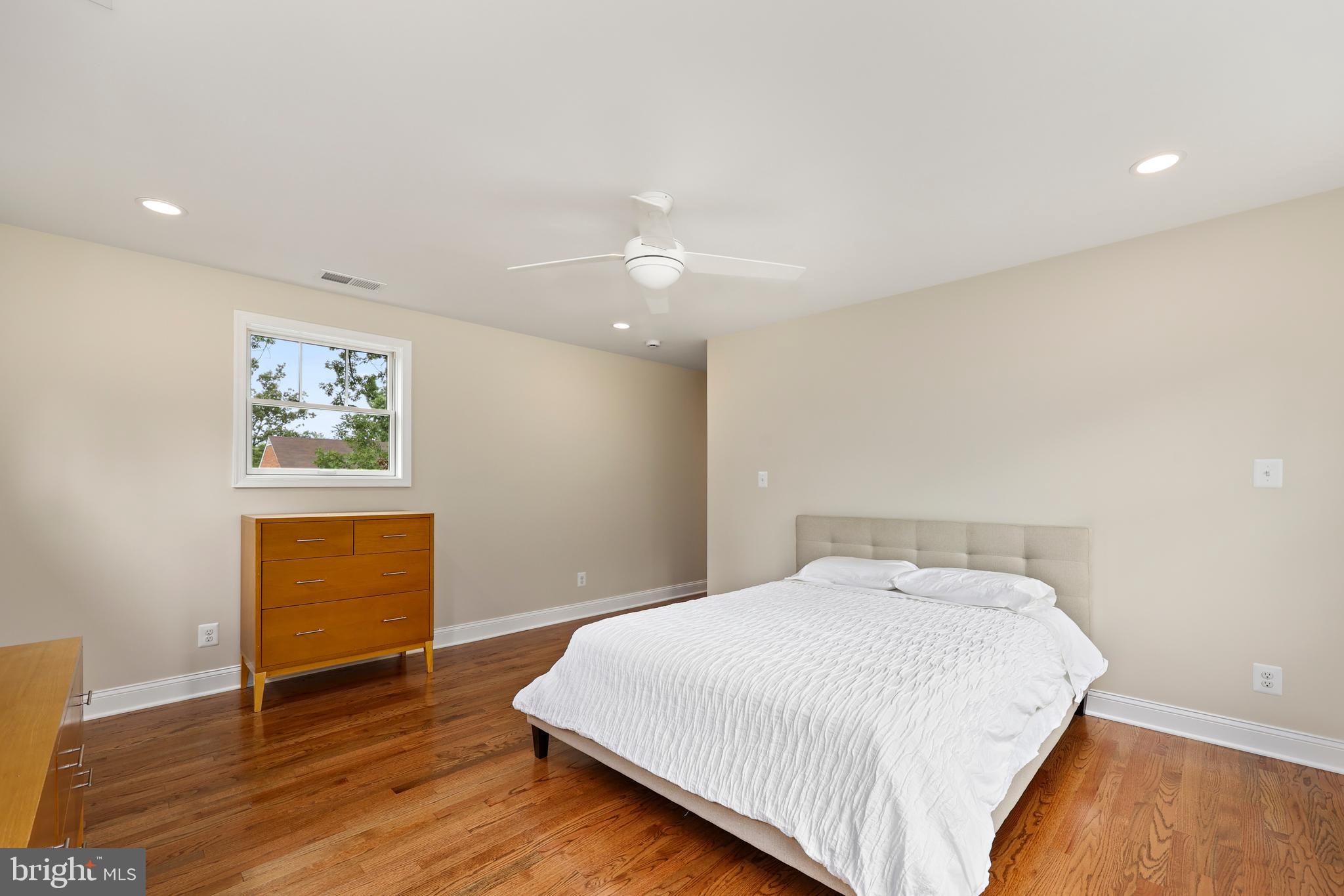 ARLINGTON FOREST - Residential