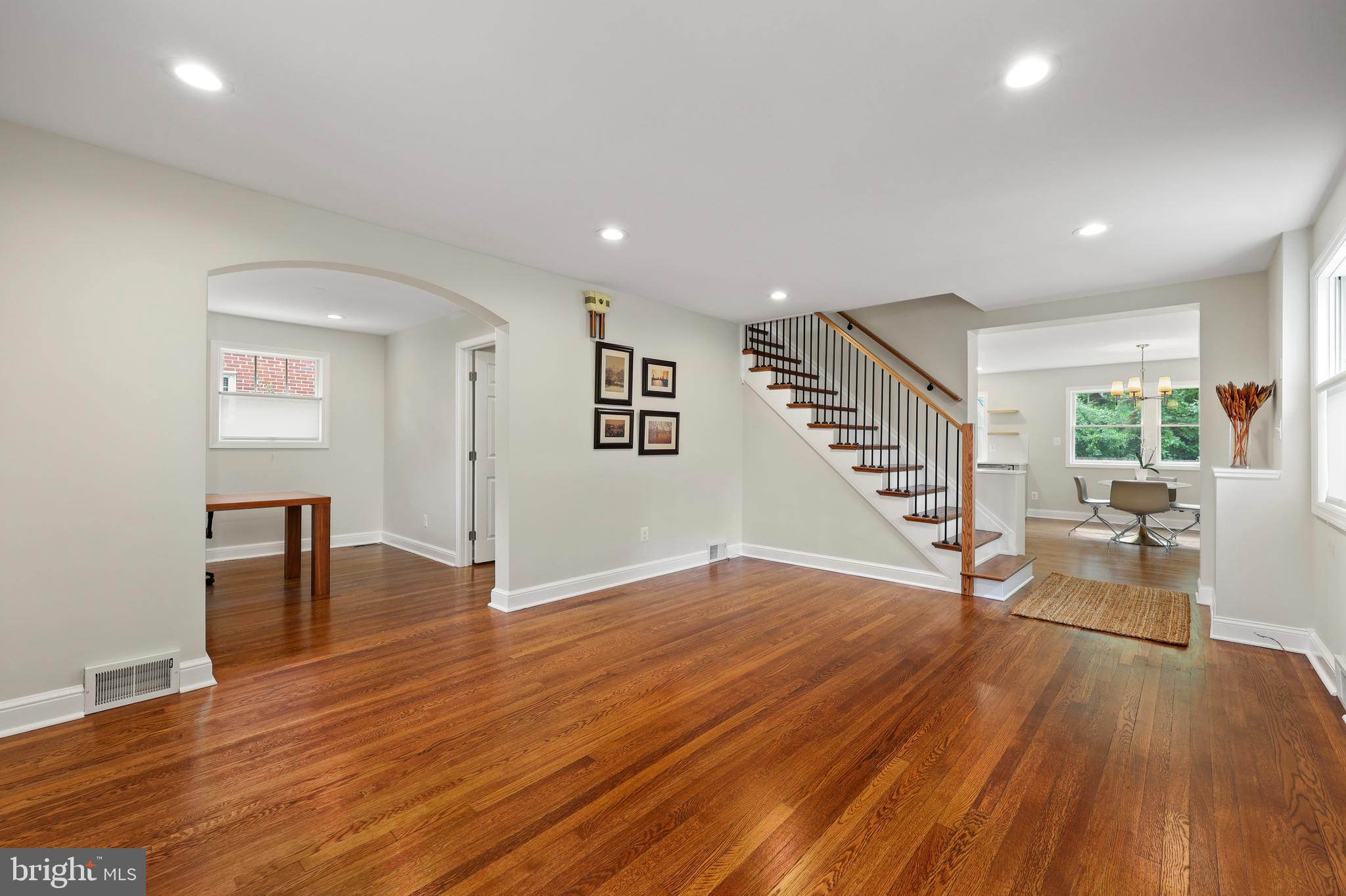 ARLINGTON FOREST - Residential