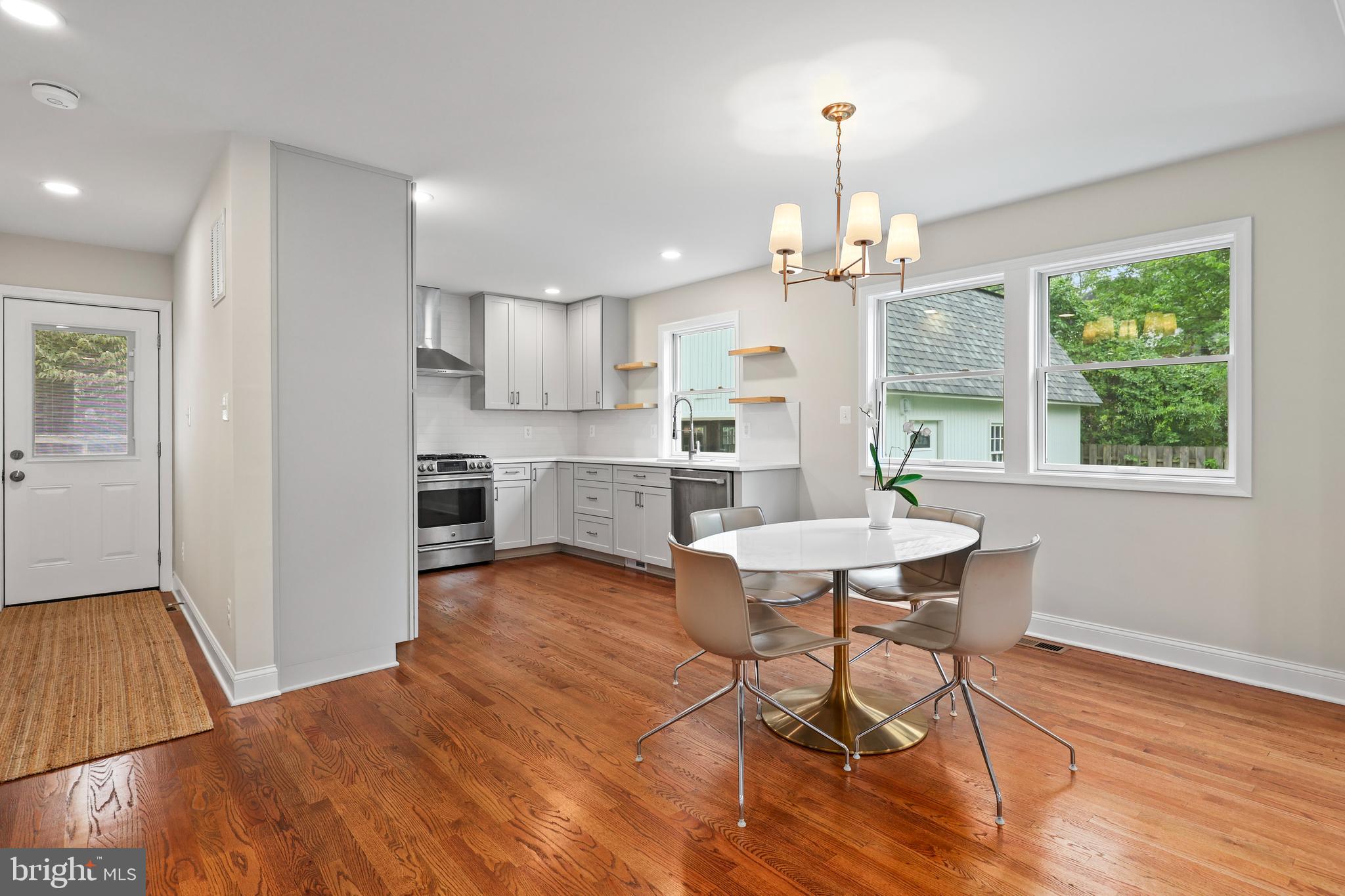 ARLINGTON FOREST - Residential