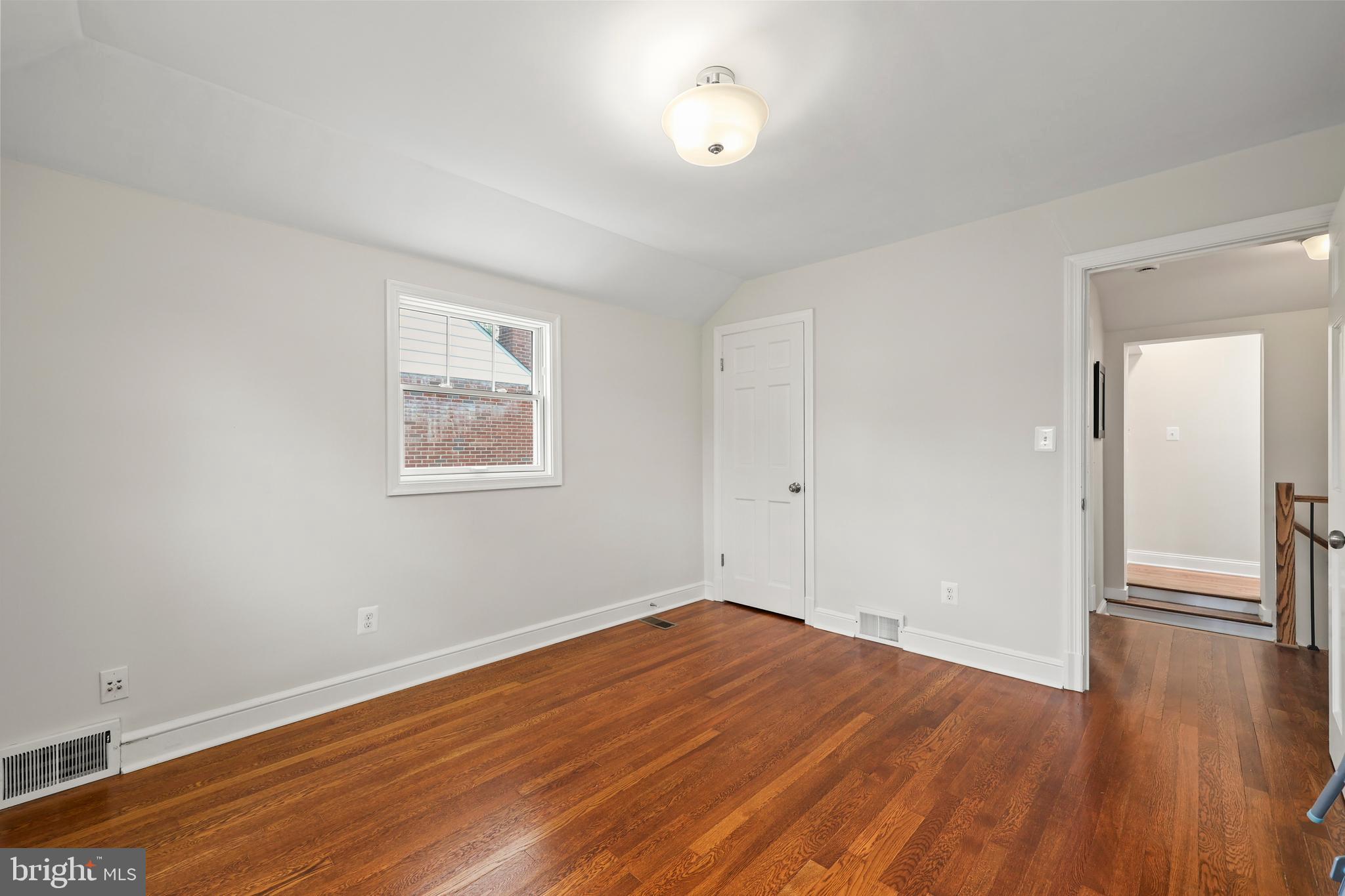 ARLINGTON FOREST - Residential