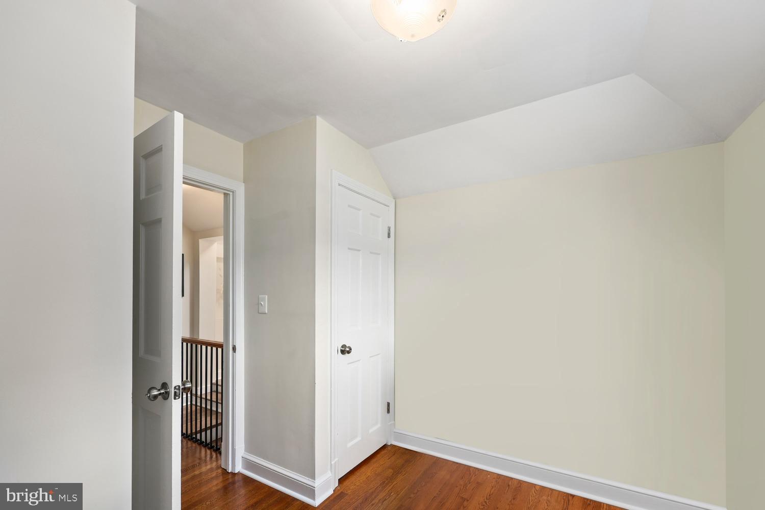 ARLINGTON FOREST - Residential