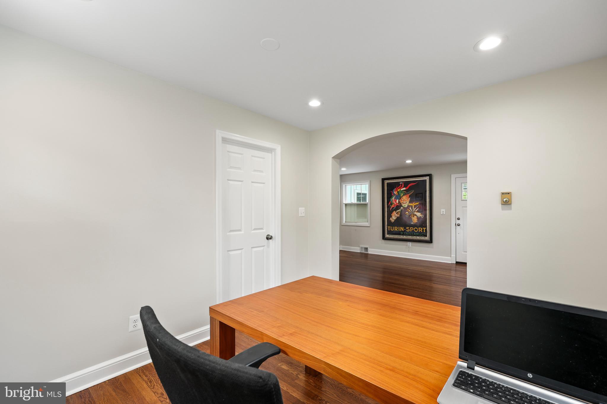 ARLINGTON FOREST - Residential