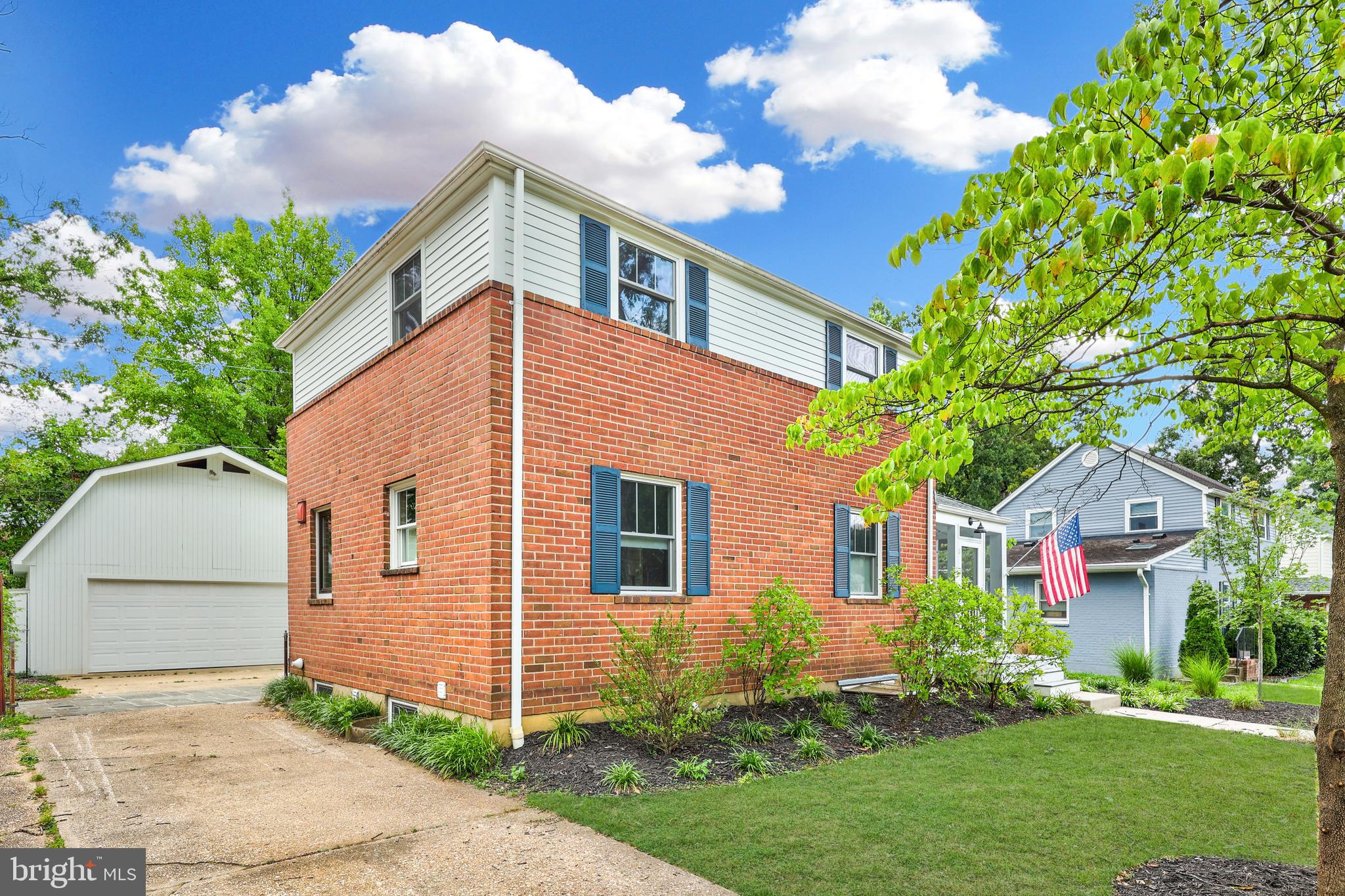 ARLINGTON FOREST - Residential