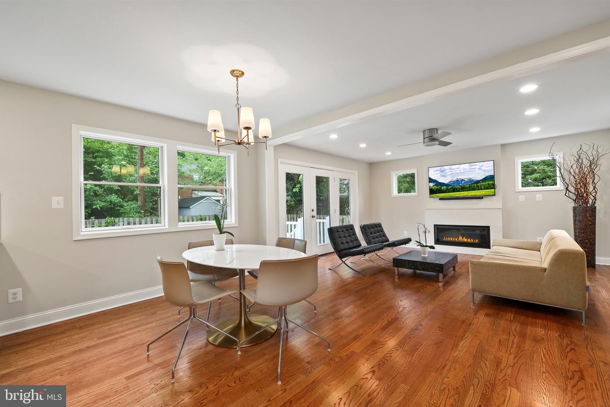 ARLINGTON FOREST - Residential