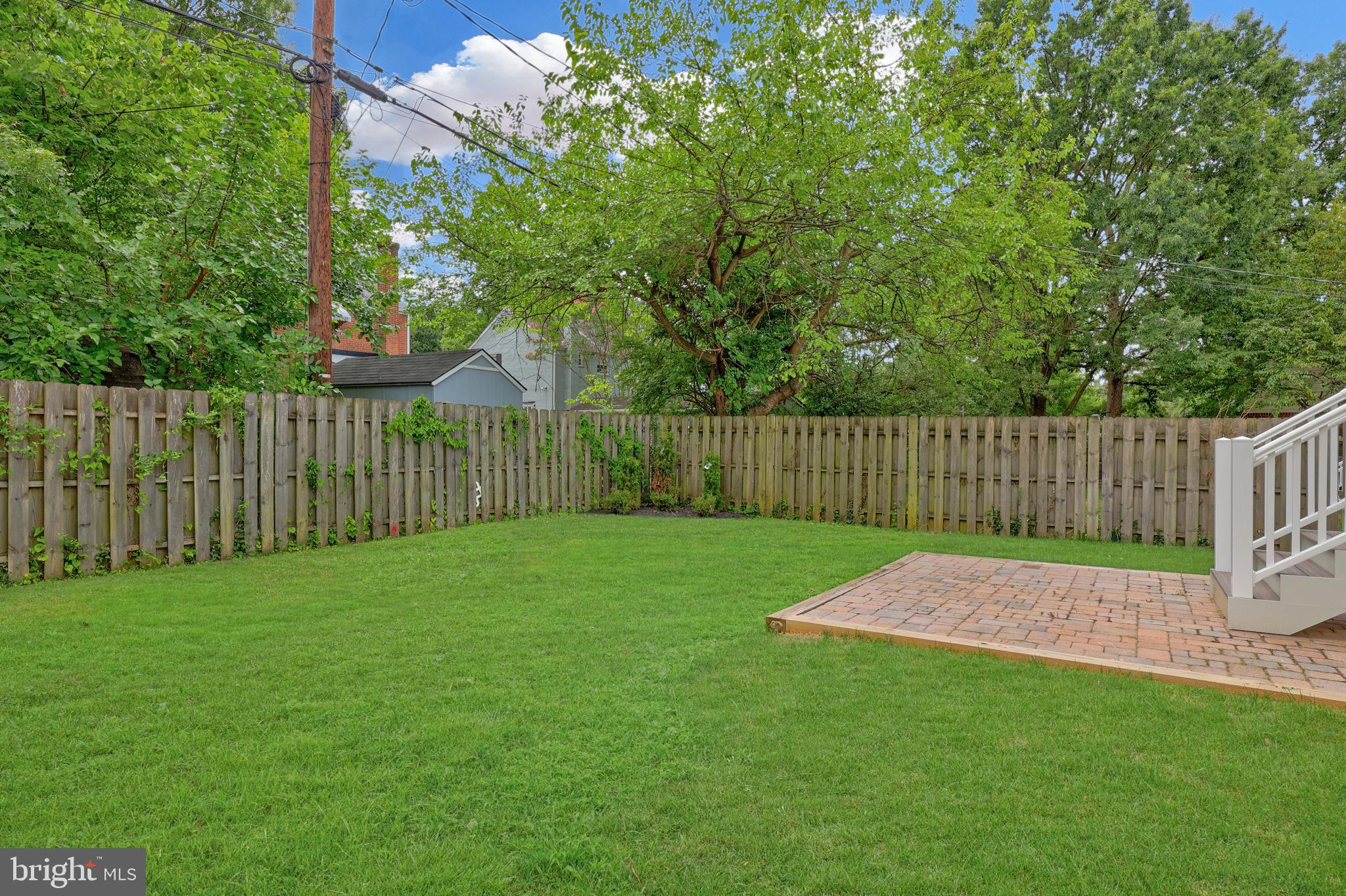 ARLINGTON FOREST - Residential