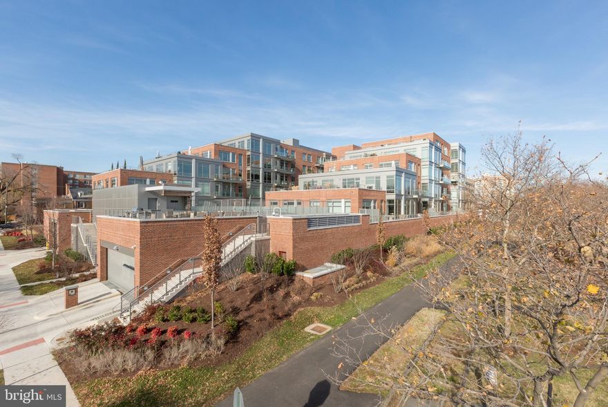 Live your best lift at The Oronoco, Old Town Alexandria's iconic condominium sited along the Potomac River. Spectacular penthouse unit with  large open living spaces, 10-foot ceilings, 868 square foot terrace with river views, and walls of windows perfectly balance this residence to create a symphony of light and space. Just 4 miles to Reagan National Airport, 7 miles to the White House and Capitol Hill, and 5 miles to Amazon's new HQ2.