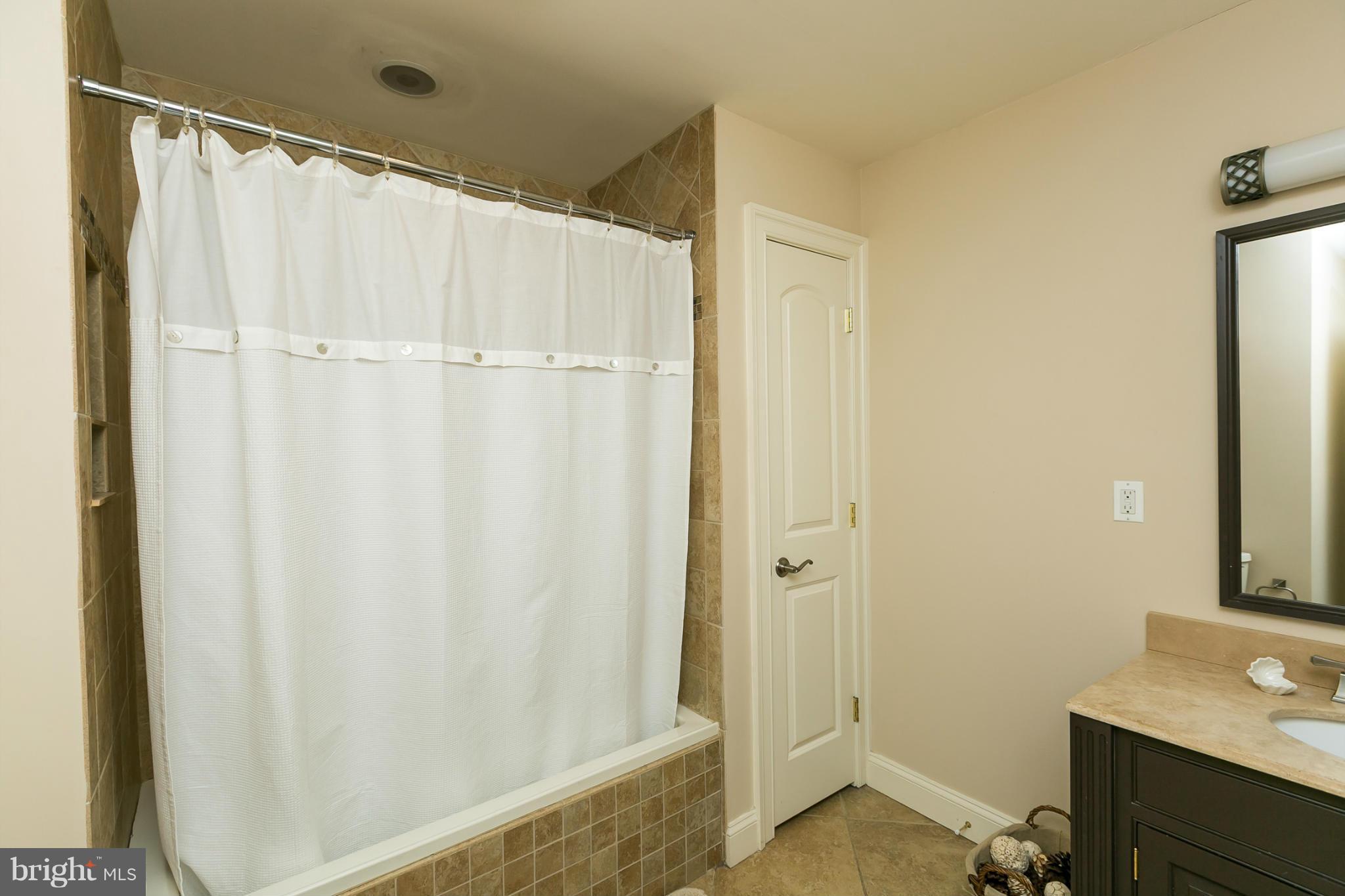 TOWSON - Residential