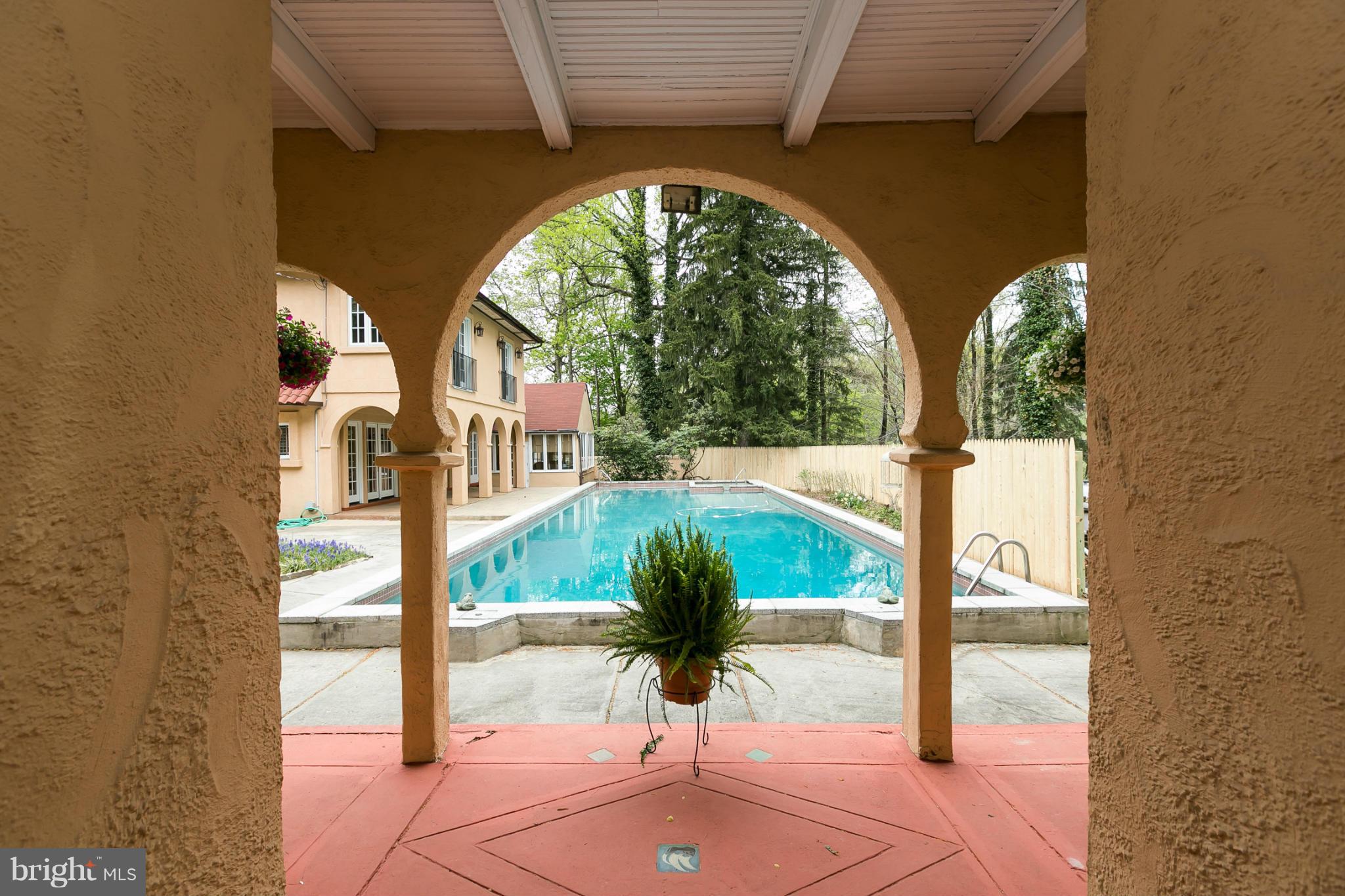 TOWSON - Residential