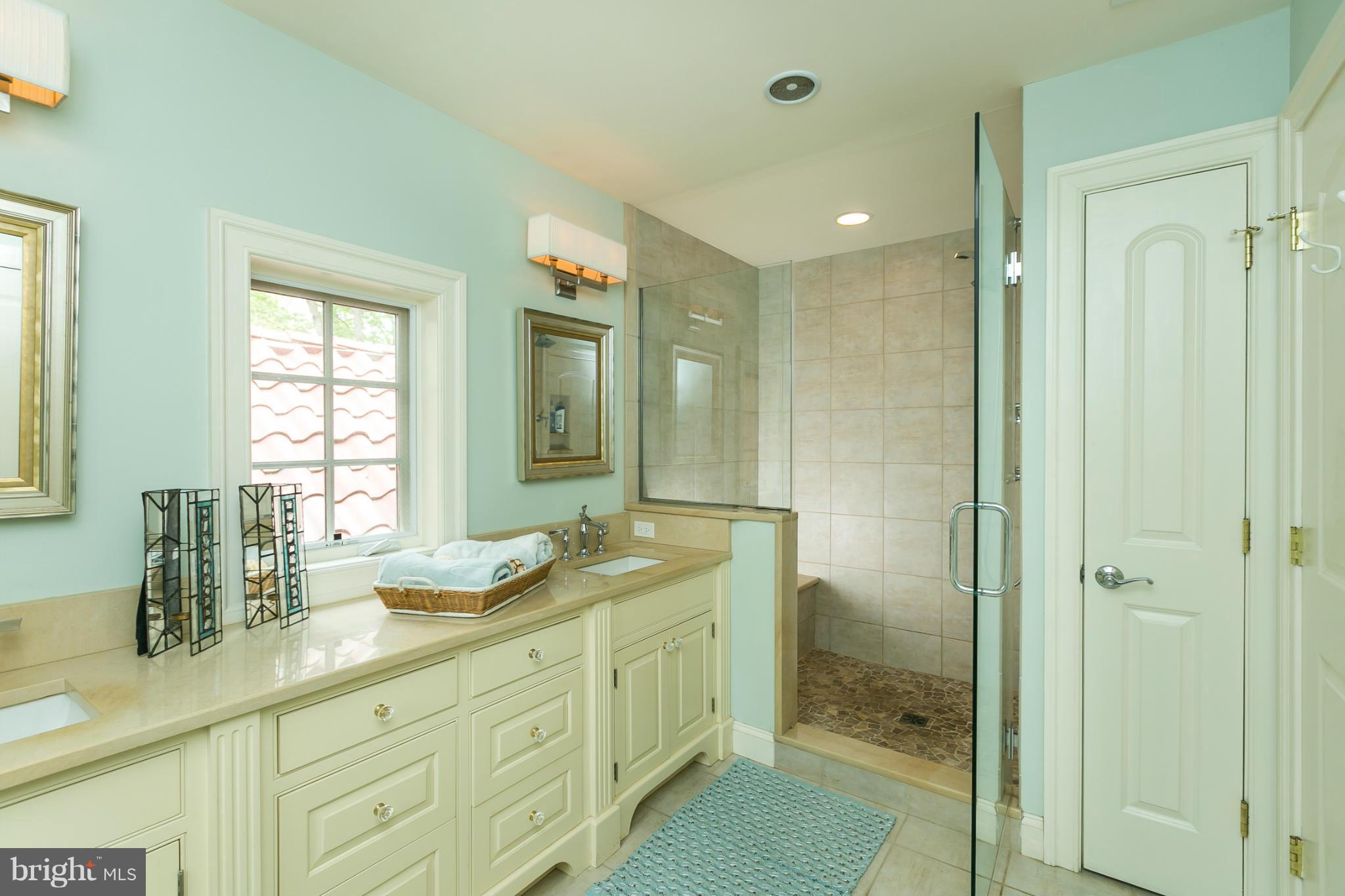 TOWSON - Residential