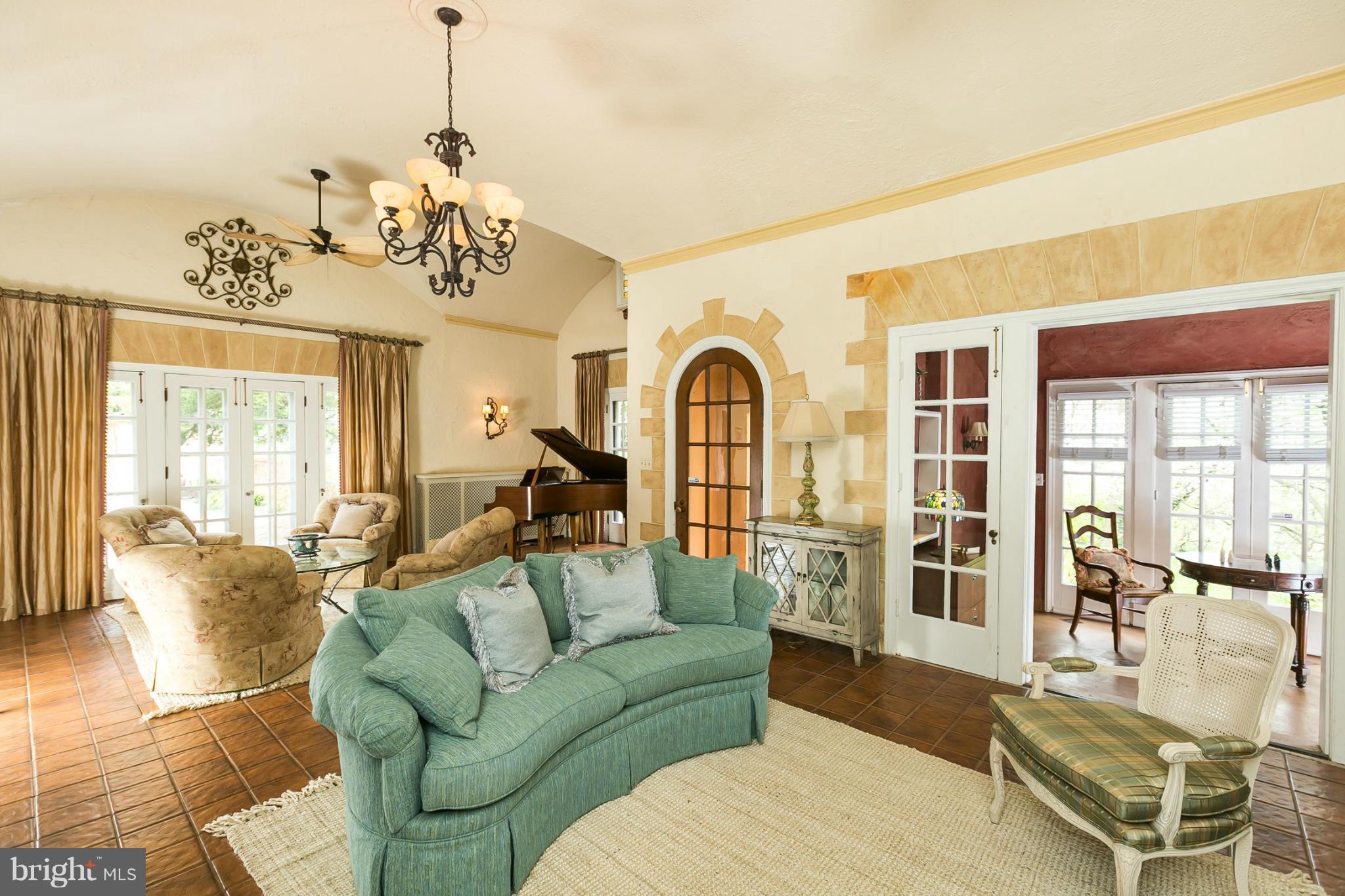 TOWSON - Residential