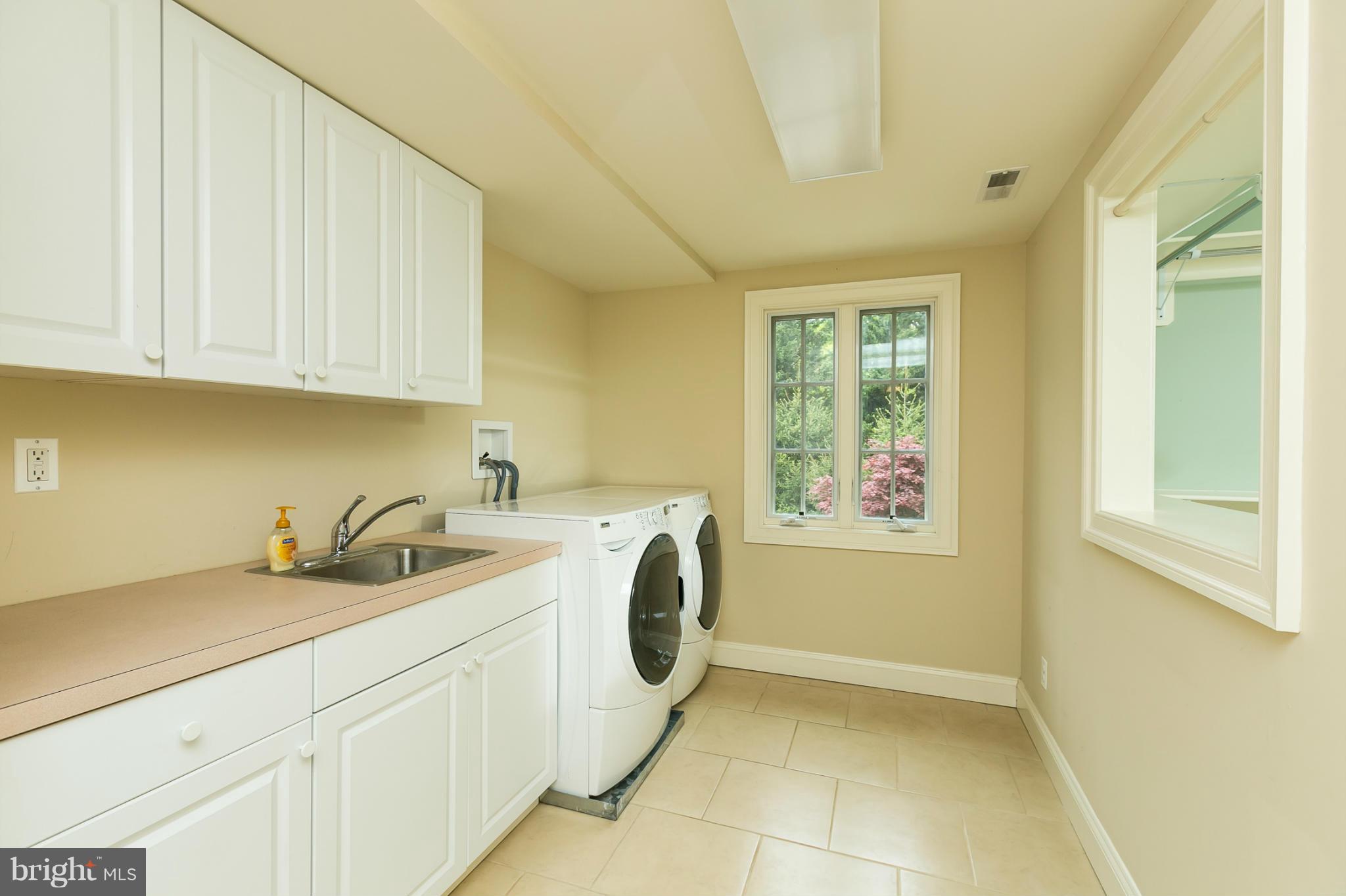 TOWSON - Residential