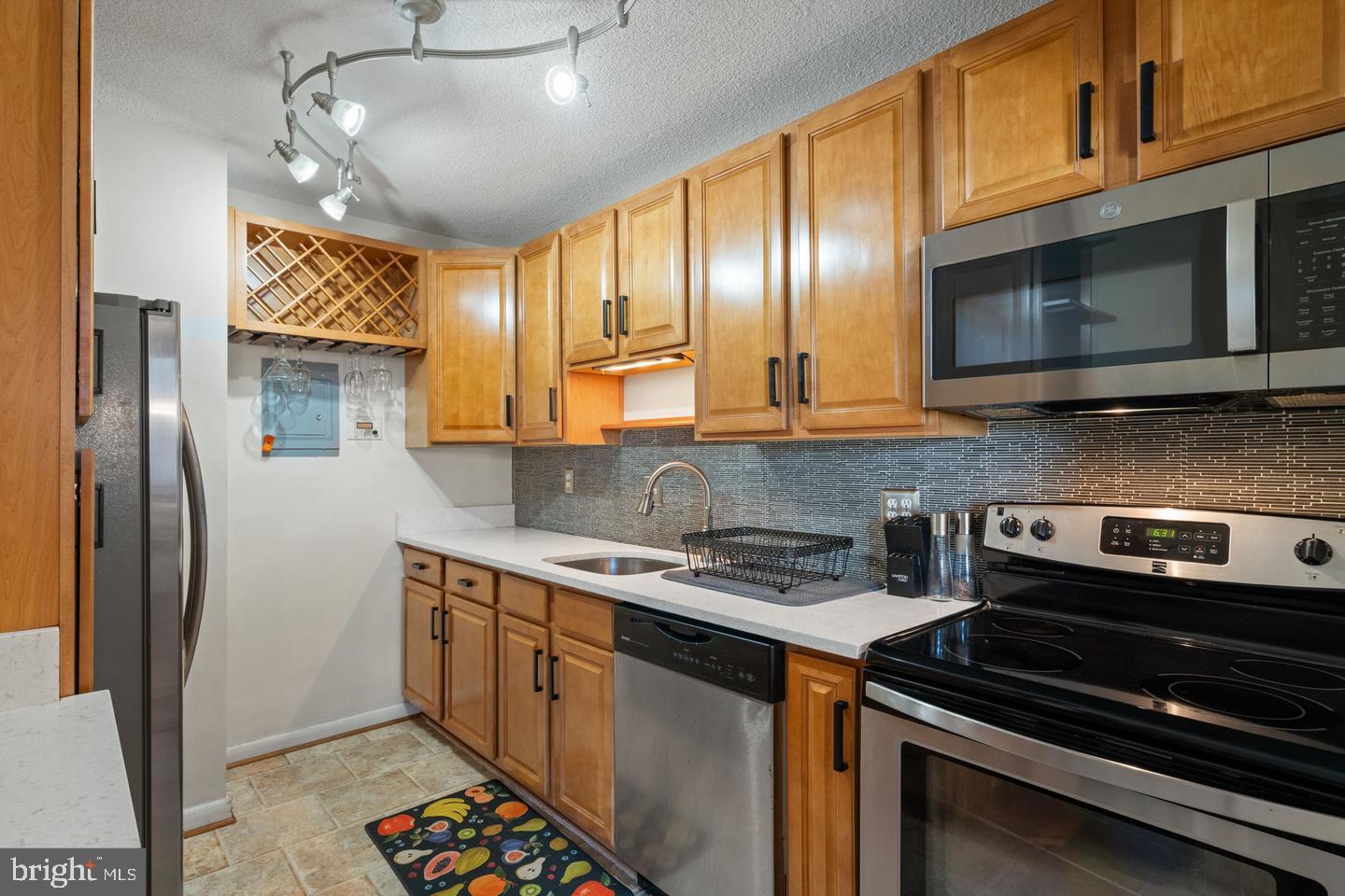 2059 HUNTINGTON AVENUE 614