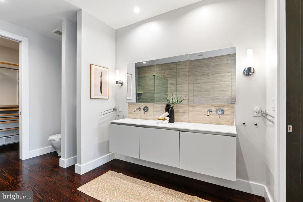 BELLA VISTA - Residential