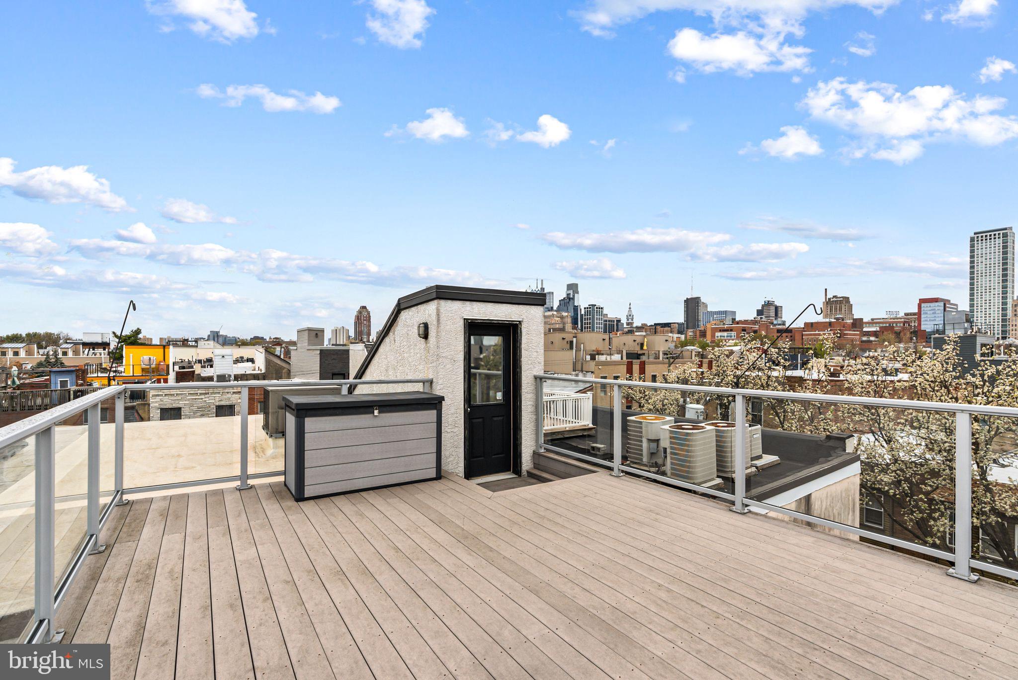 BELLA VISTA - Residential