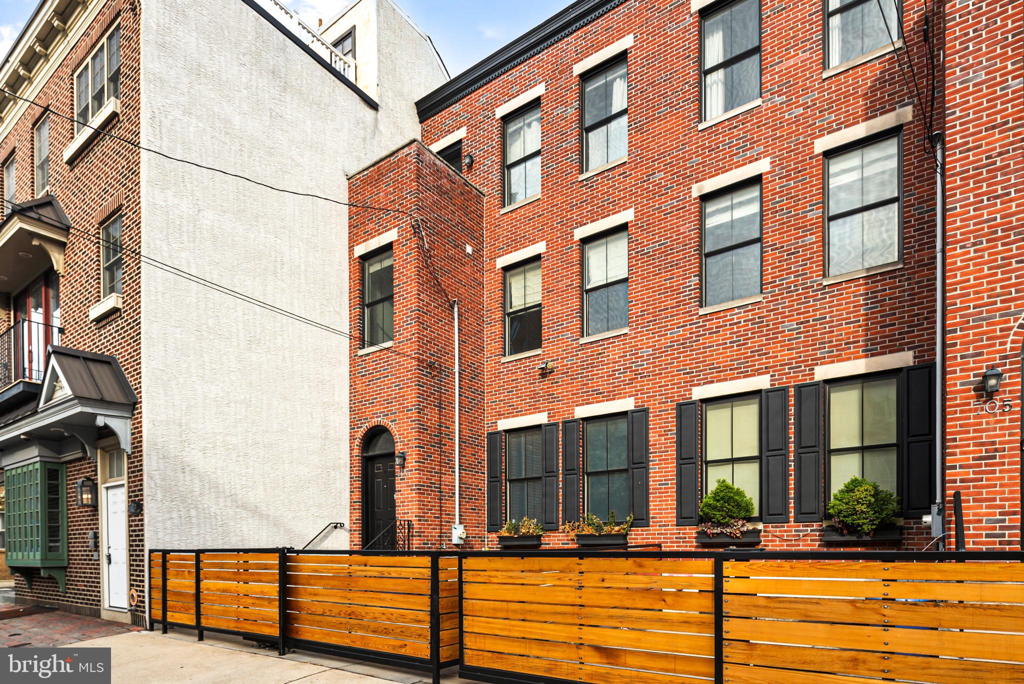 BELLA VISTA - Residential