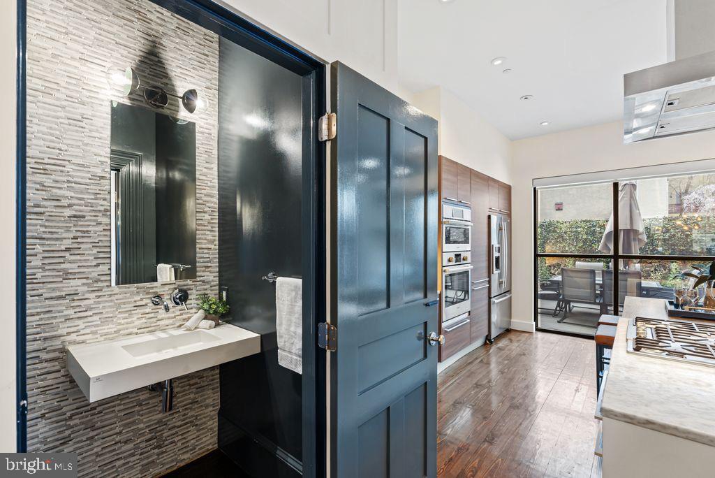 BELLA VISTA - Residential