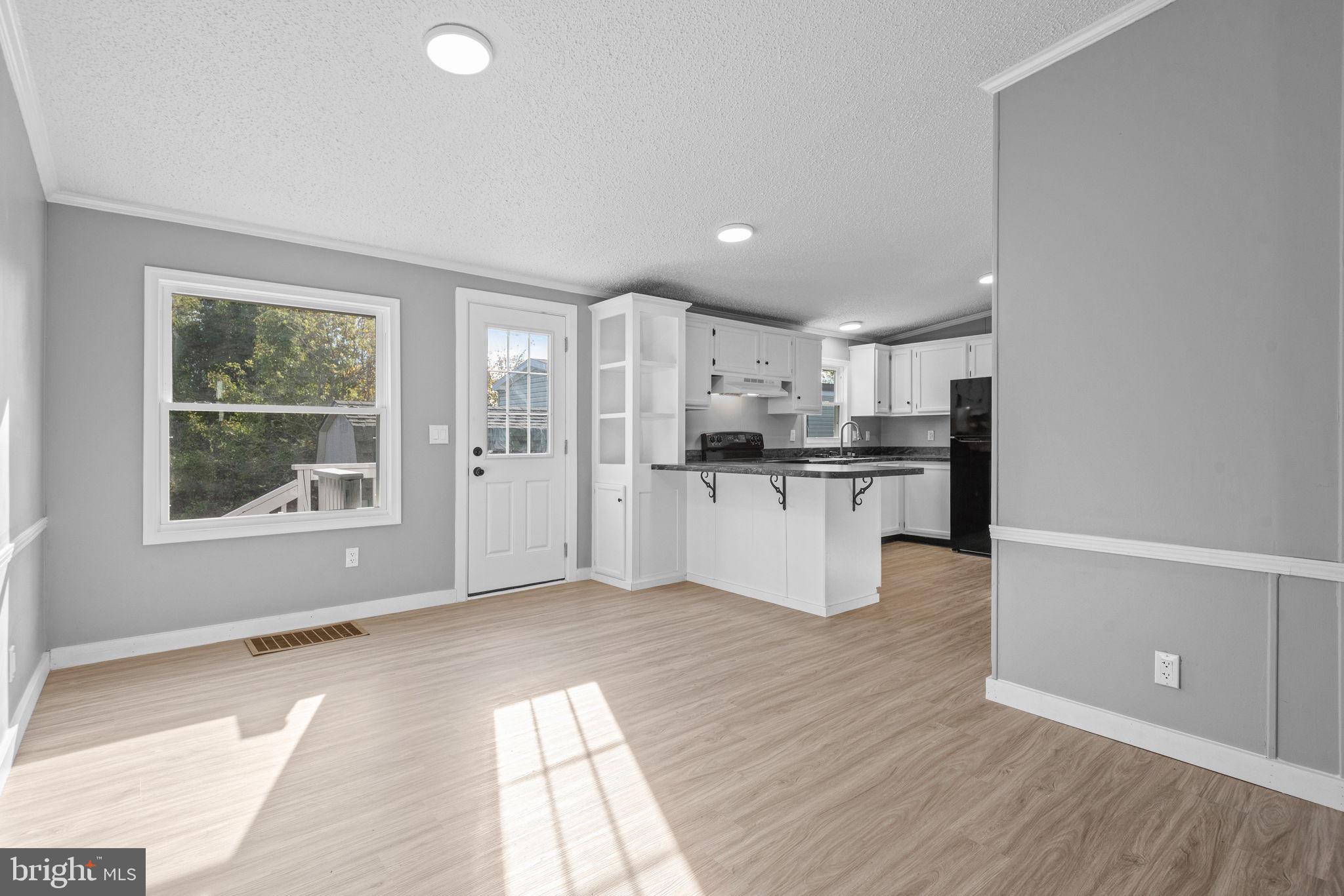 LINCOLN ESTATES - Residential