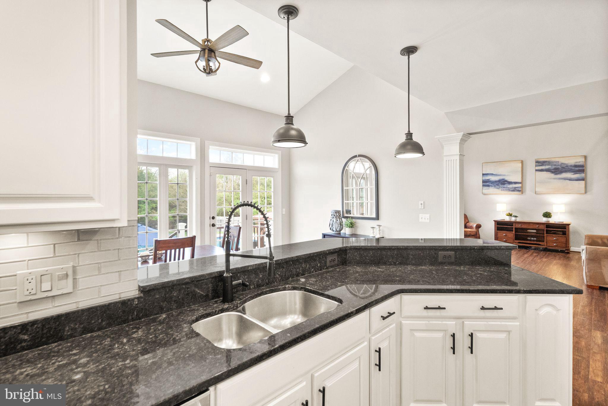 CEDAR HUNT - Residential