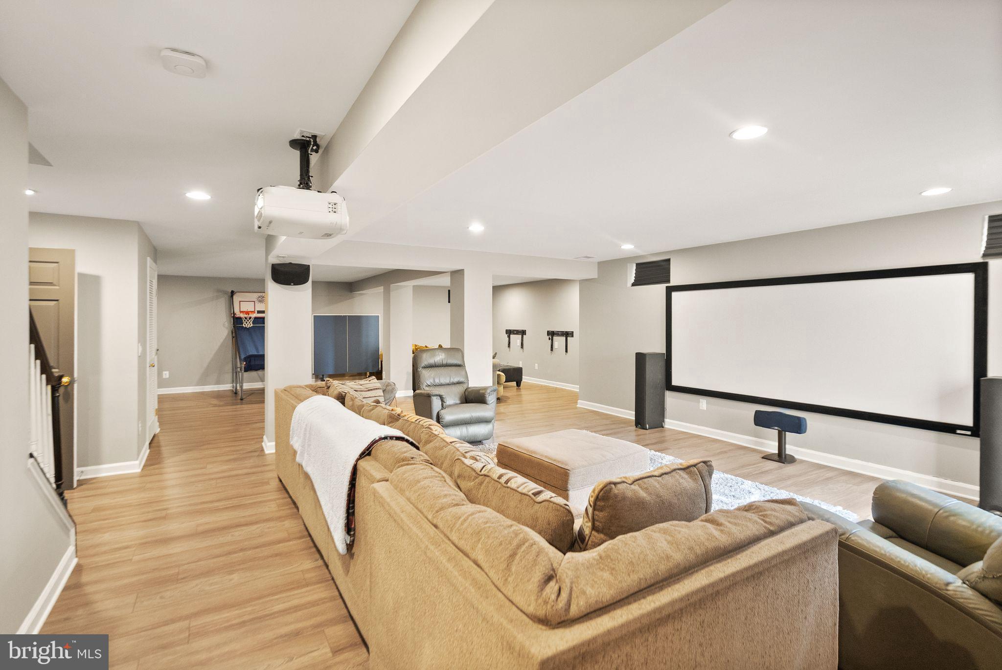 CEDAR HUNT - Residential