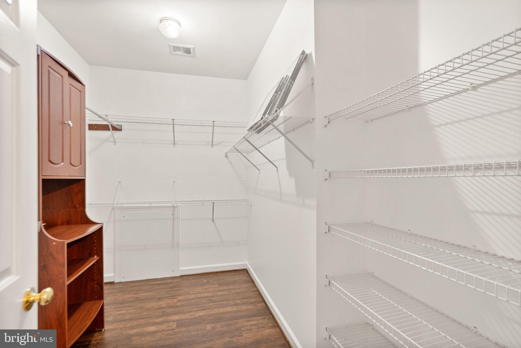 CEDAR HUNT - Residential