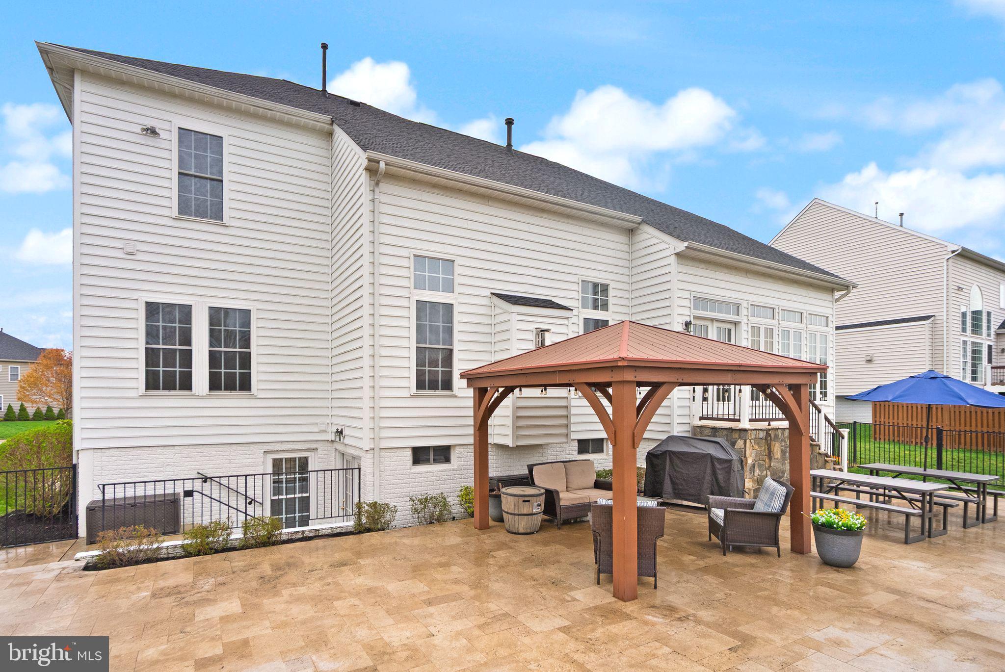 CEDAR HUNT - Residential