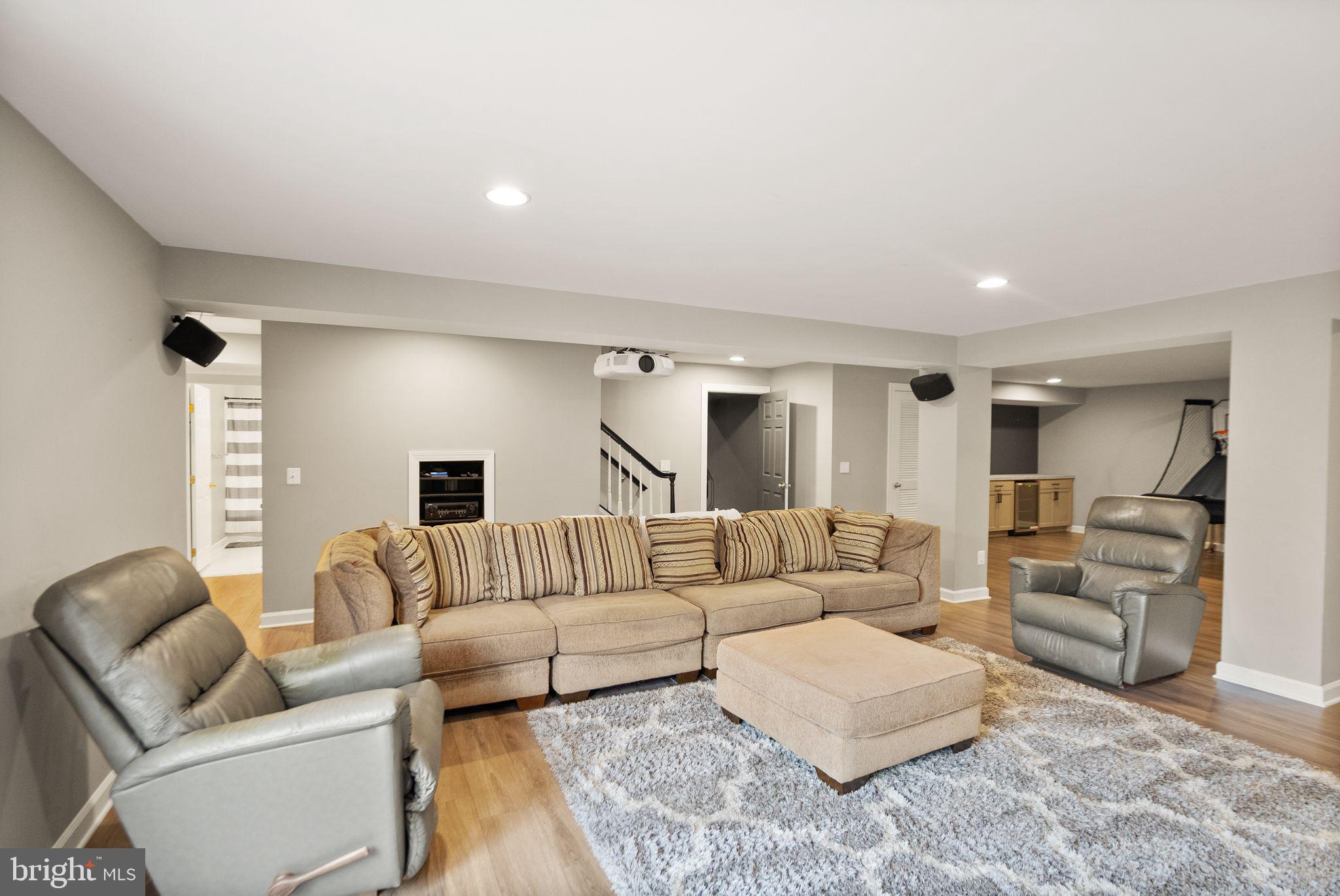 CEDAR HUNT - Residential