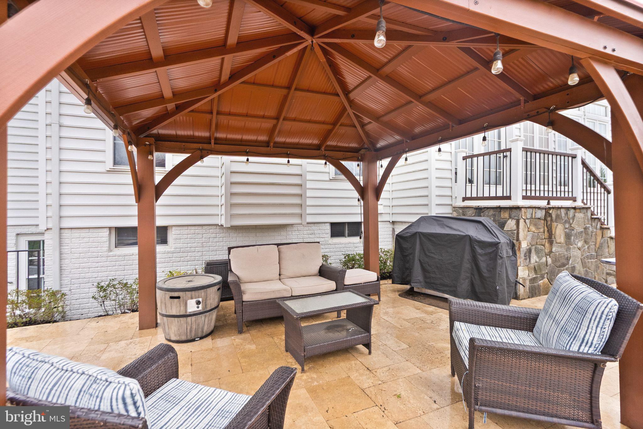 CEDAR HUNT - Residential