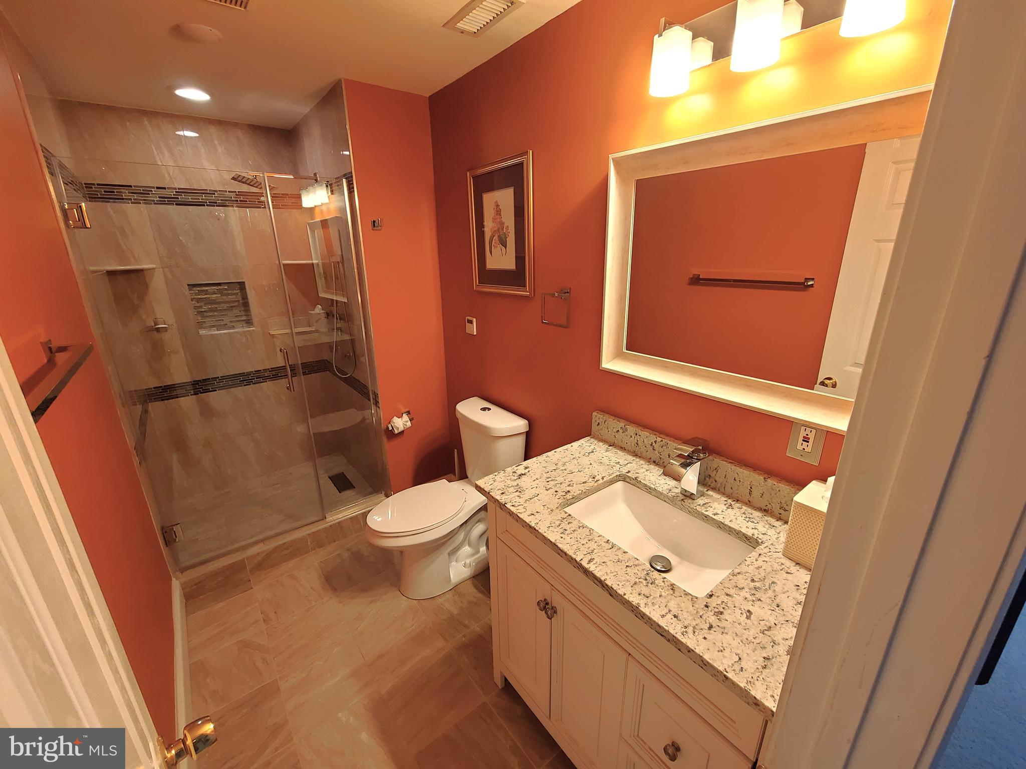 BLOOMS CROSSING SEC B PH - Residential